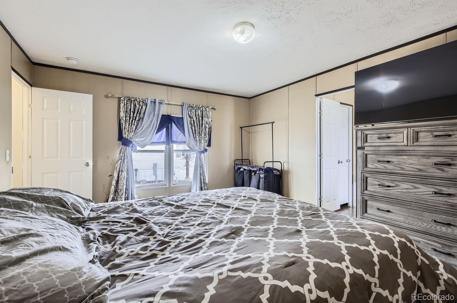 435 35th Avenue, Greeley, CO 80631, 3 Bedrooms Bedrooms, ,2 BathroomsBathrooms,Residential,For Sale,35th,REC4066363