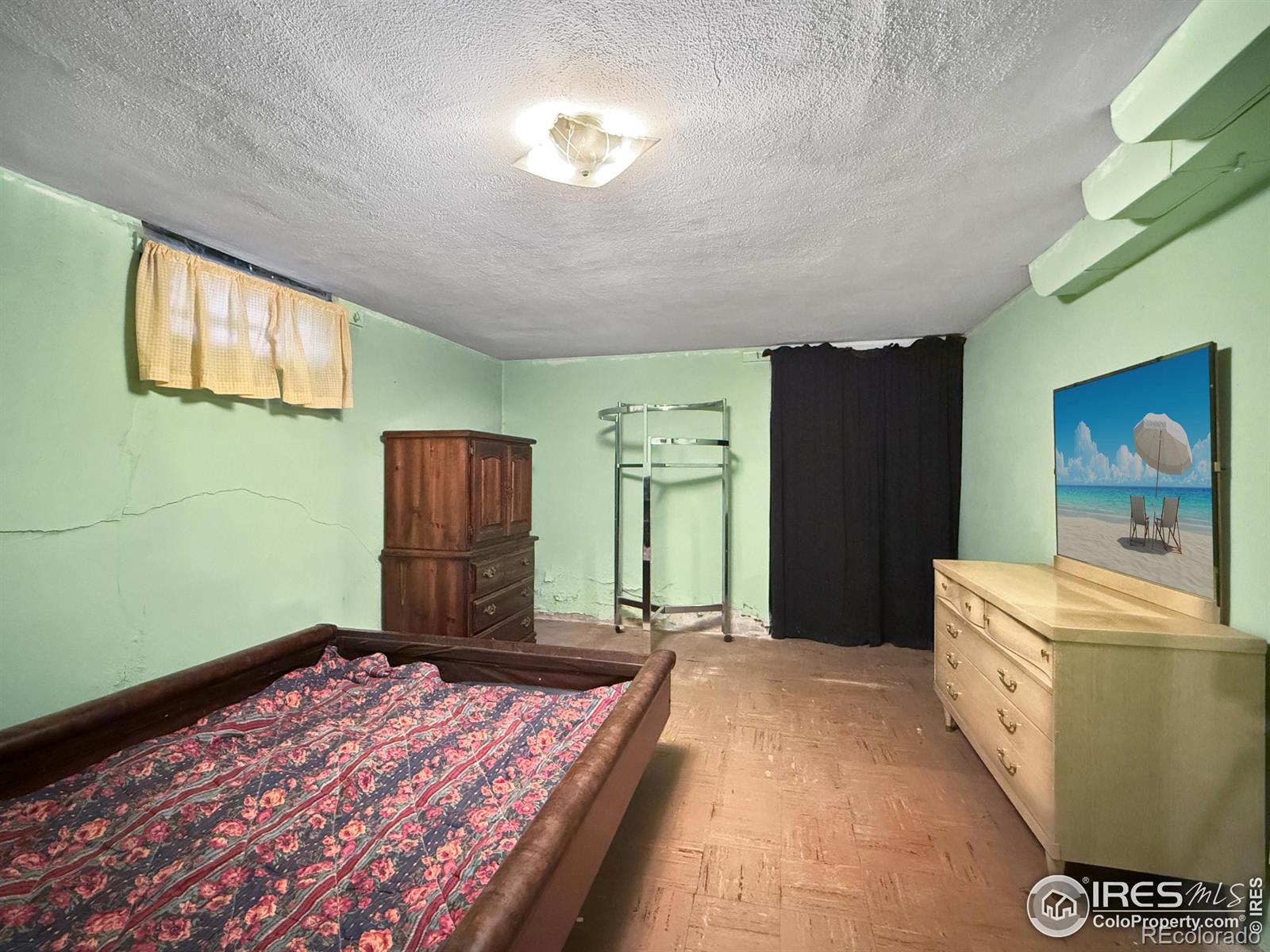 117 Columbine Street, Sterling, CO 80751, 4 Bedrooms Bedrooms, ,1 BathroomBathrooms,Residential,For Sale,Columbine,RECIR1023716