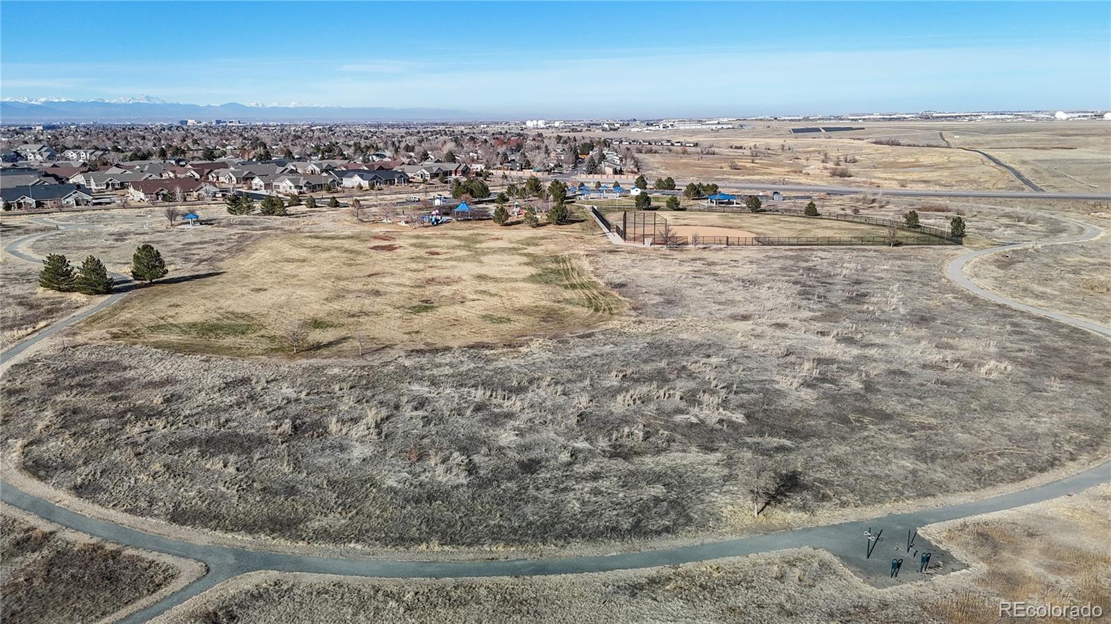 20083 Caspian Circle, Aurora, CO 80013, 5 Bedrooms Bedrooms, ,3 BathroomsBathrooms,Residential,For Sale,Caspian,REC4803731