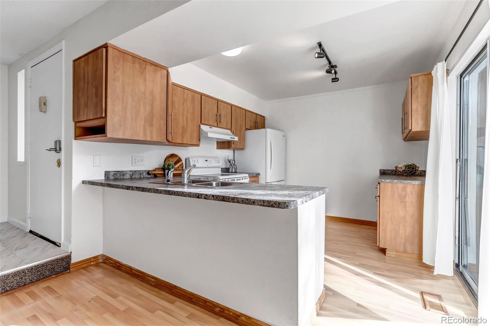 2441 Xanadu Way #D, Aurora, CO 80014, 2 Bedrooms Bedrooms, ,2 BathroomsBathrooms,Residential,For Sale,Xanadu,REC2194139