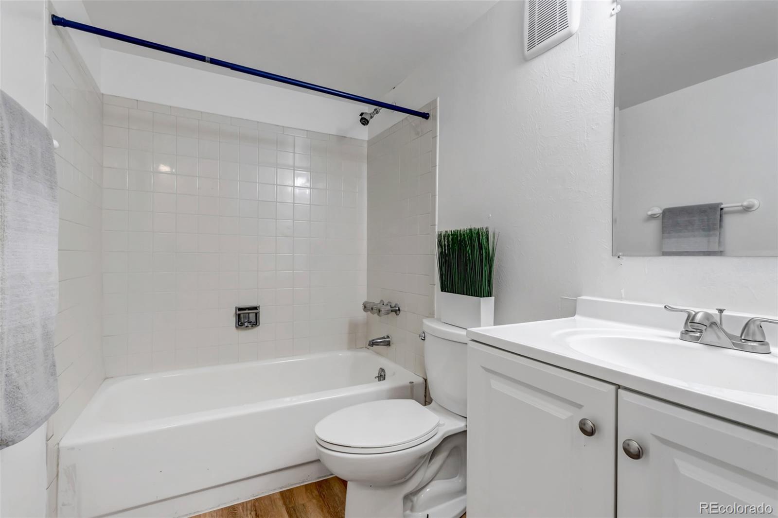 2441 Xanadu Way #D, Aurora, CO 80014, 2 Bedrooms Bedrooms, ,2 BathroomsBathrooms,Residential,For Sale,Xanadu,REC2194139