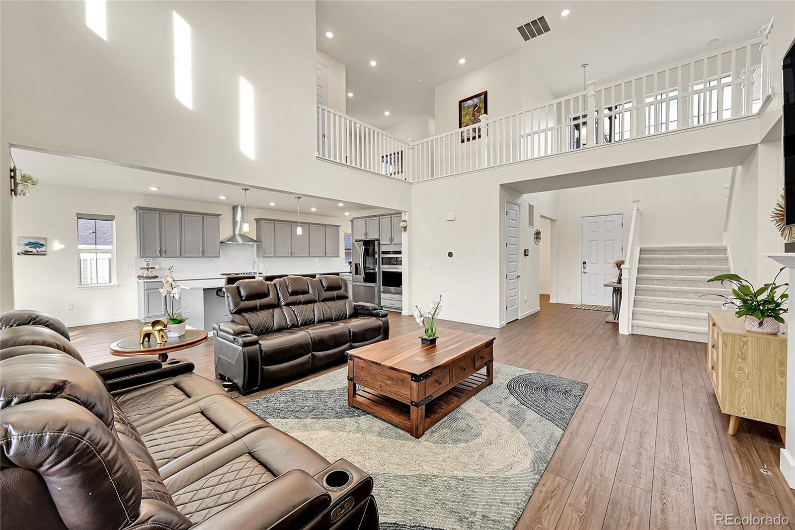 7125 Yantley Way, Aurora, CO 80016, 5 Bedrooms Bedrooms, ,5 BathroomsBathrooms,Residential,For Sale,Yantley,REC4391267
