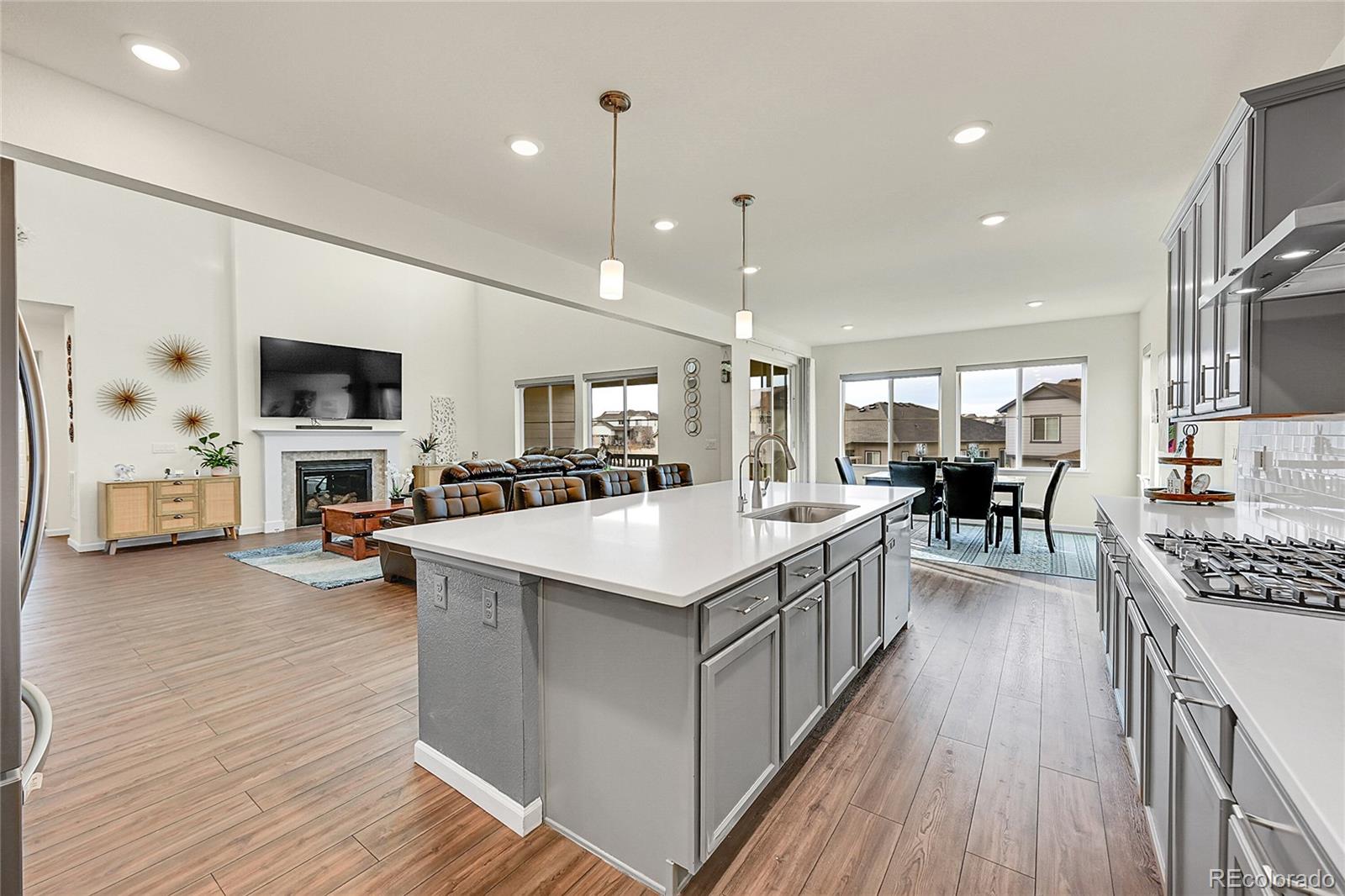 7125 Yantley Way, Aurora, CO 80016, 5 Bedrooms Bedrooms, ,5 BathroomsBathrooms,Residential,For Sale,Yantley,REC4391267