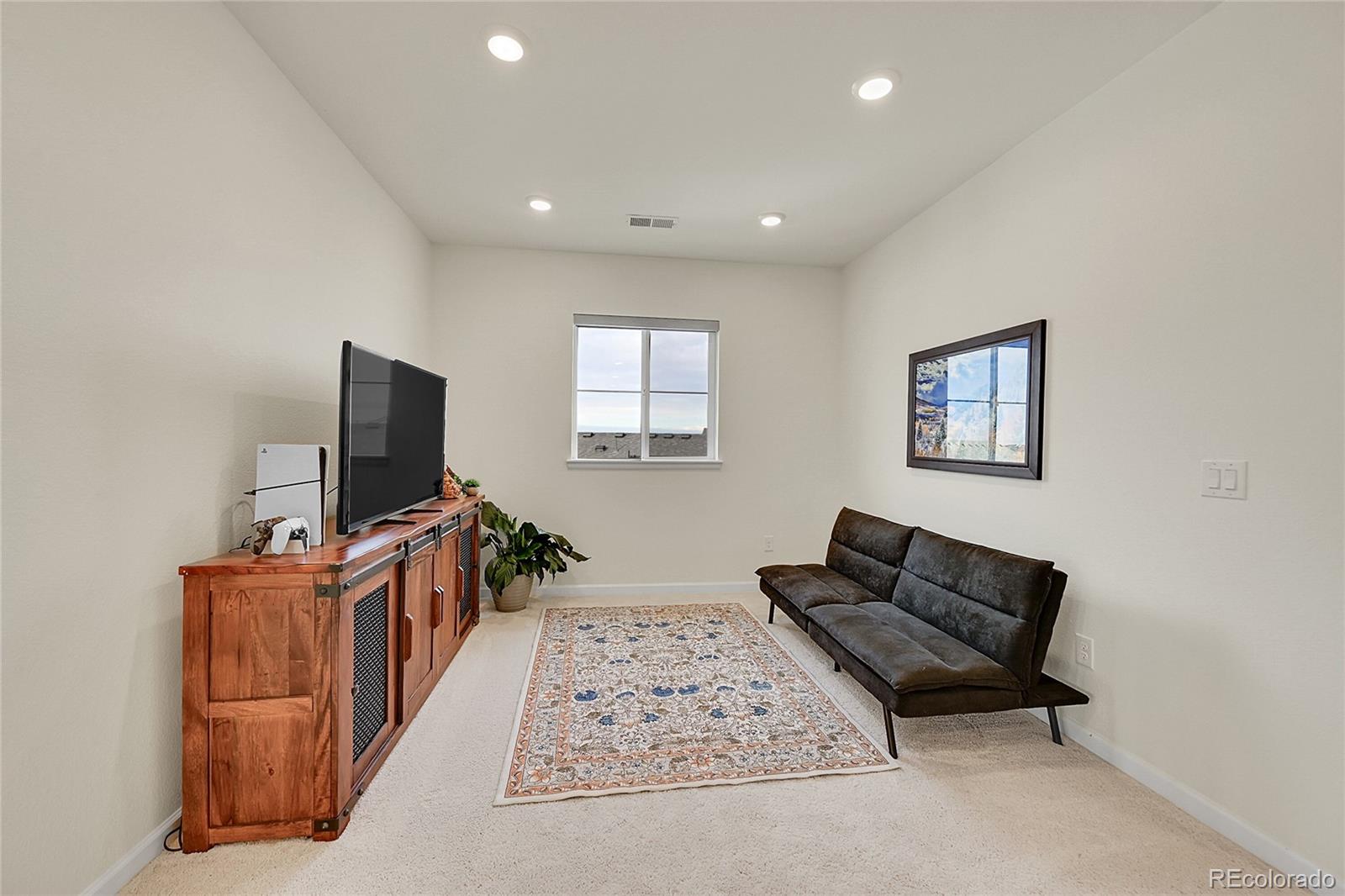 7125 Yantley Way, Aurora, CO 80016, 5 Bedrooms Bedrooms, ,5 BathroomsBathrooms,Residential,For Sale,Yantley,REC4391267