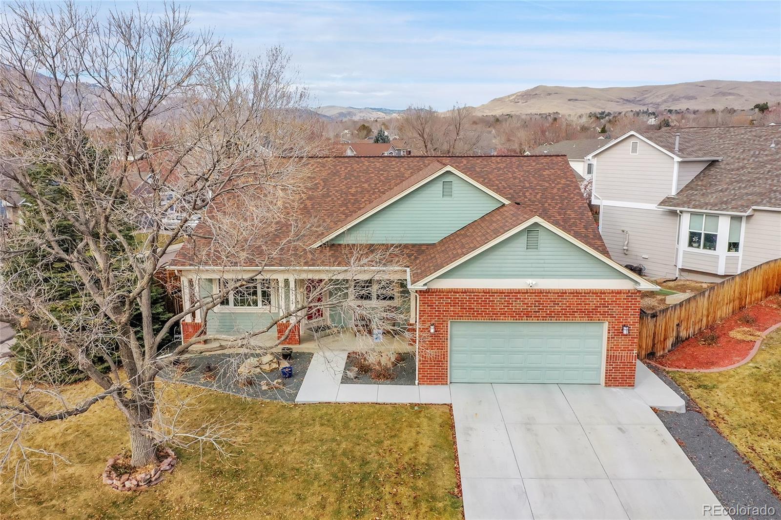 13724 Amherst Way, Lakewood, CO 80228, 4 Bedrooms Bedrooms, ,2 BathroomsBathrooms,Residential,For Sale,Amherst,REC6916055