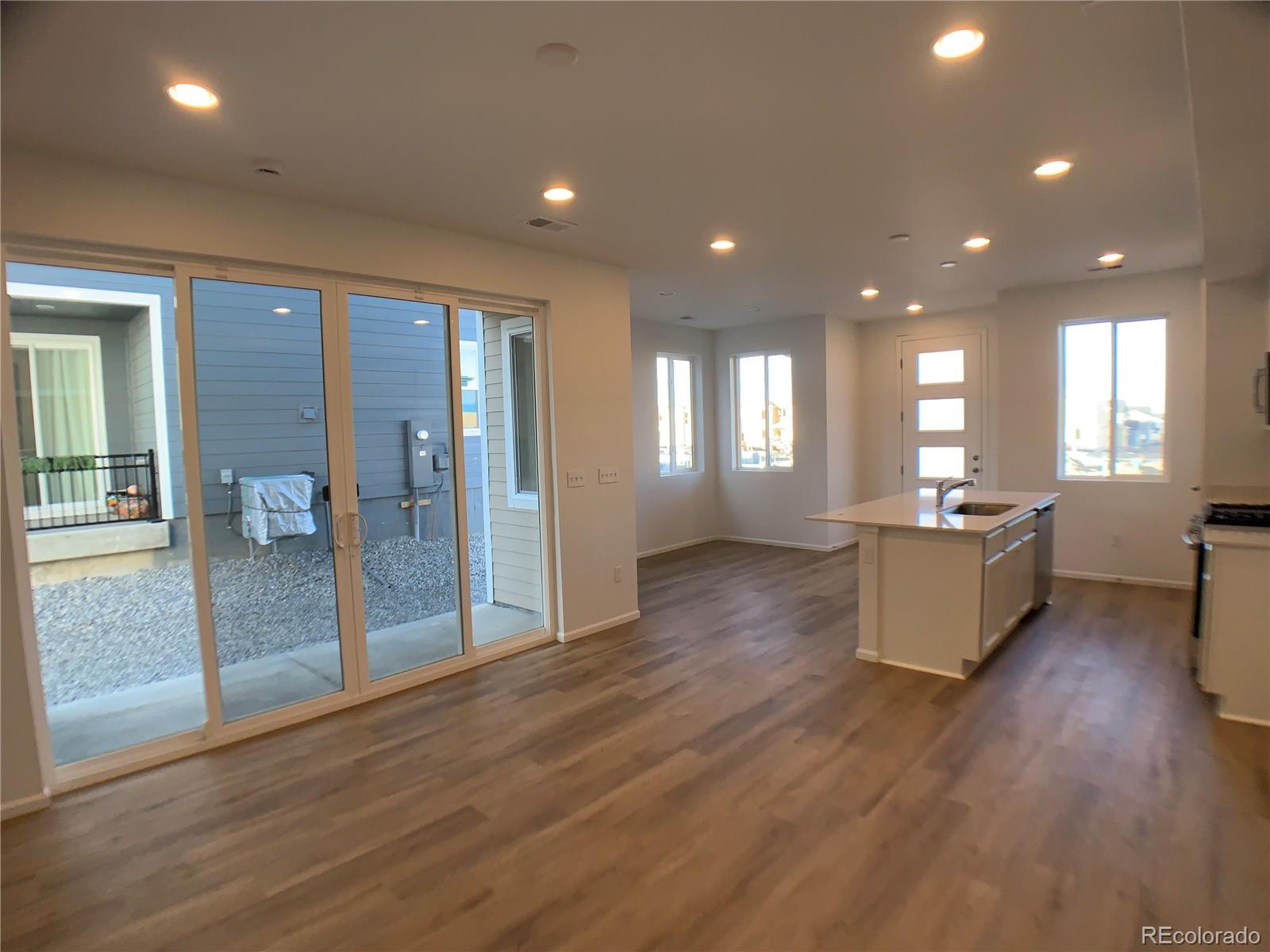 22891 Stanford Lane #A, Aurora, CO 80015, 3 Bedrooms Bedrooms, ,3 BathroomsBathrooms,Rental,For Rent,Stanford,REC3432622