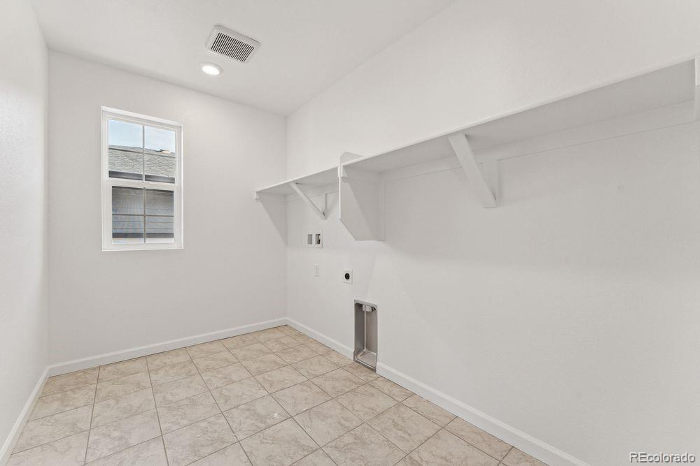 7267 Prairie Sage Place, Littleton, CO 80125, 4 Bedrooms Bedrooms, ,3 BathroomsBathrooms,Residential,For Sale,Prairie Sage,REC7863770