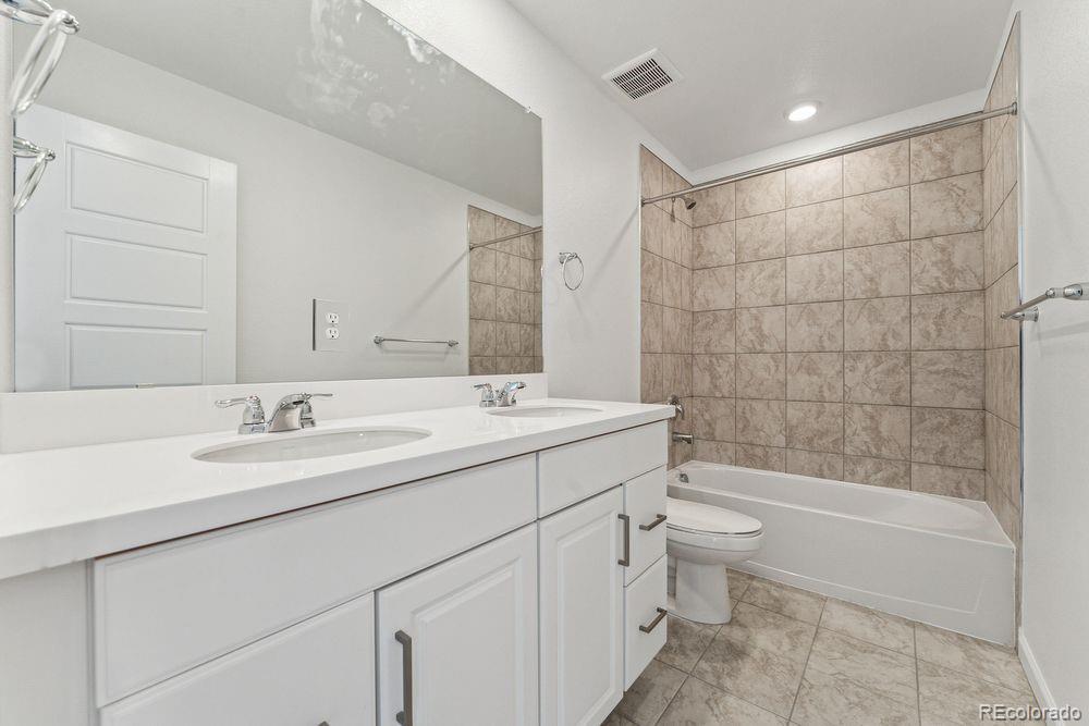 7267 Prairie Sage Place, Littleton, CO 80125, 4 Bedrooms Bedrooms, ,3 BathroomsBathrooms,Residential,For Sale,Prairie Sage,REC7863770