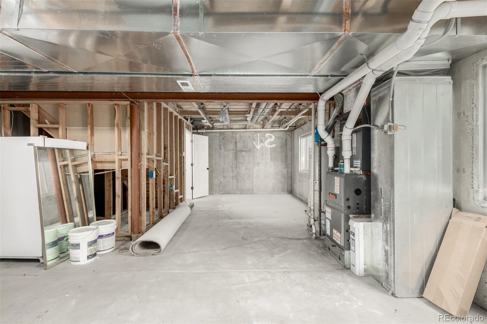 8045 Gray Circle, Arvada, CO 80003, 5 Bedrooms Bedrooms, ,3 BathroomsBathrooms,Residential,For Sale,Gray,REC7429237