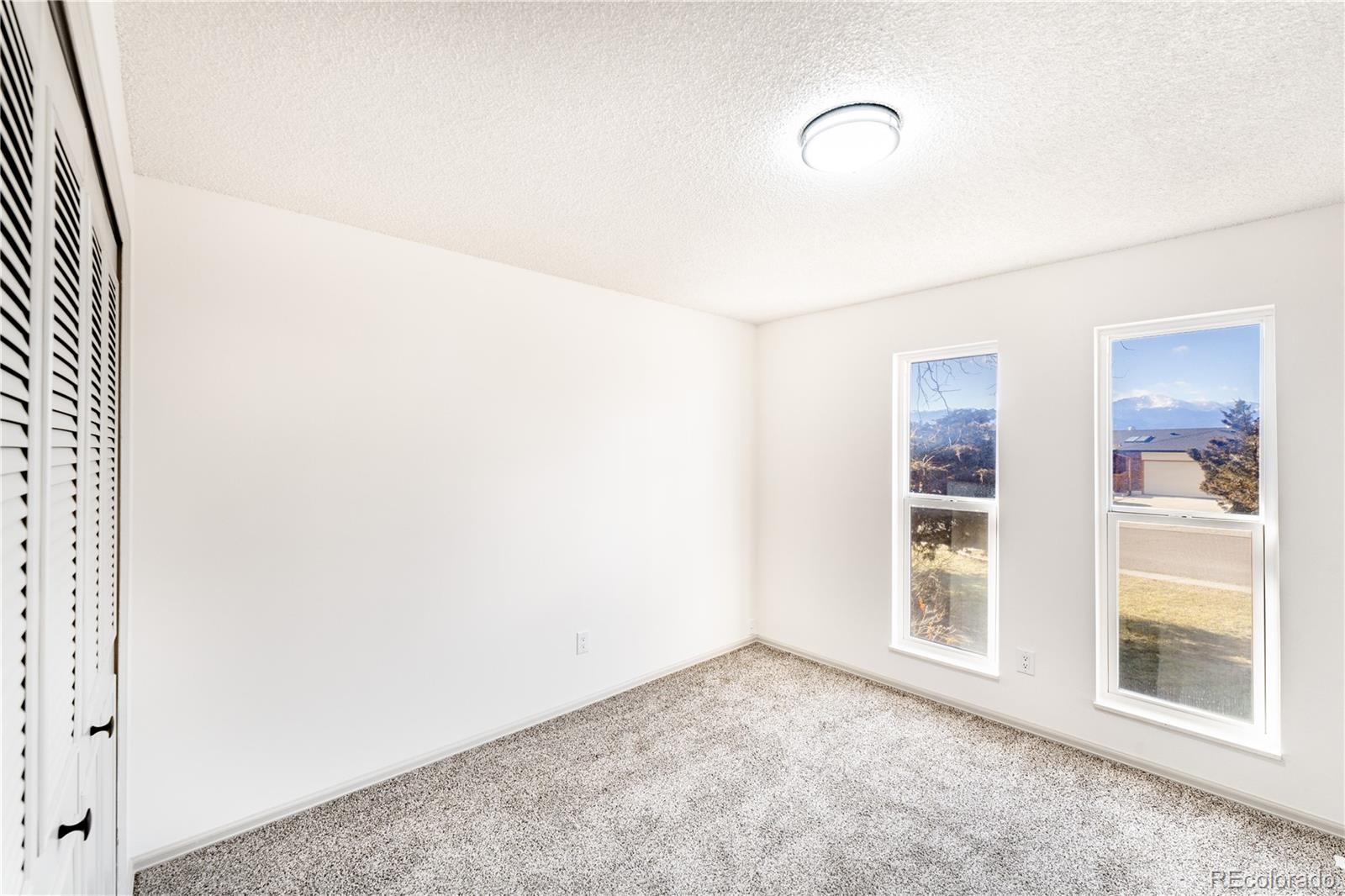 1645 Hiawatha Drive, Colorado Springs, CO 80915, 5 Bedrooms Bedrooms, ,3 BathroomsBathrooms,Residential,For Sale,Hiawatha,REC6808760