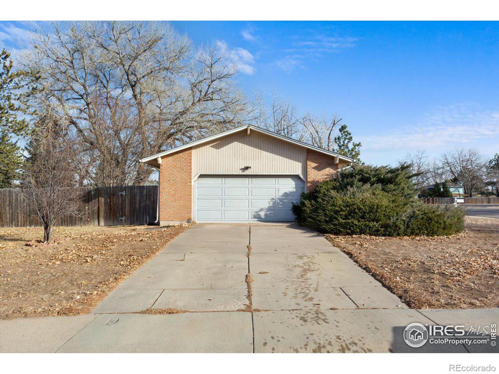 2100 Stuart Street, Fort Collins, CO 80526, 4 Bedrooms Bedrooms, ,3 BathroomsBathrooms,Residential,For Sale,Stuart,RECIR1023785