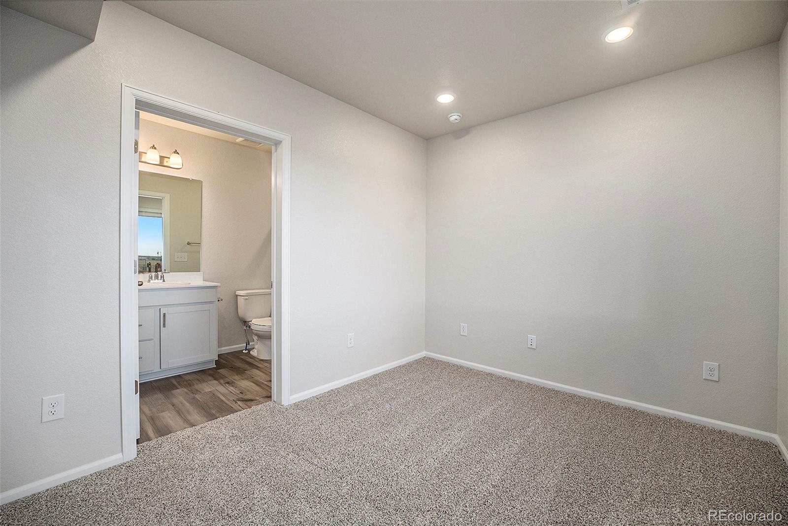 16592 Shoshone Place, Broomfield, CO 80023, 3 Bedrooms Bedrooms, ,4 BathroomsBathrooms,Rental,For Rent,Shoshone,REC9546917