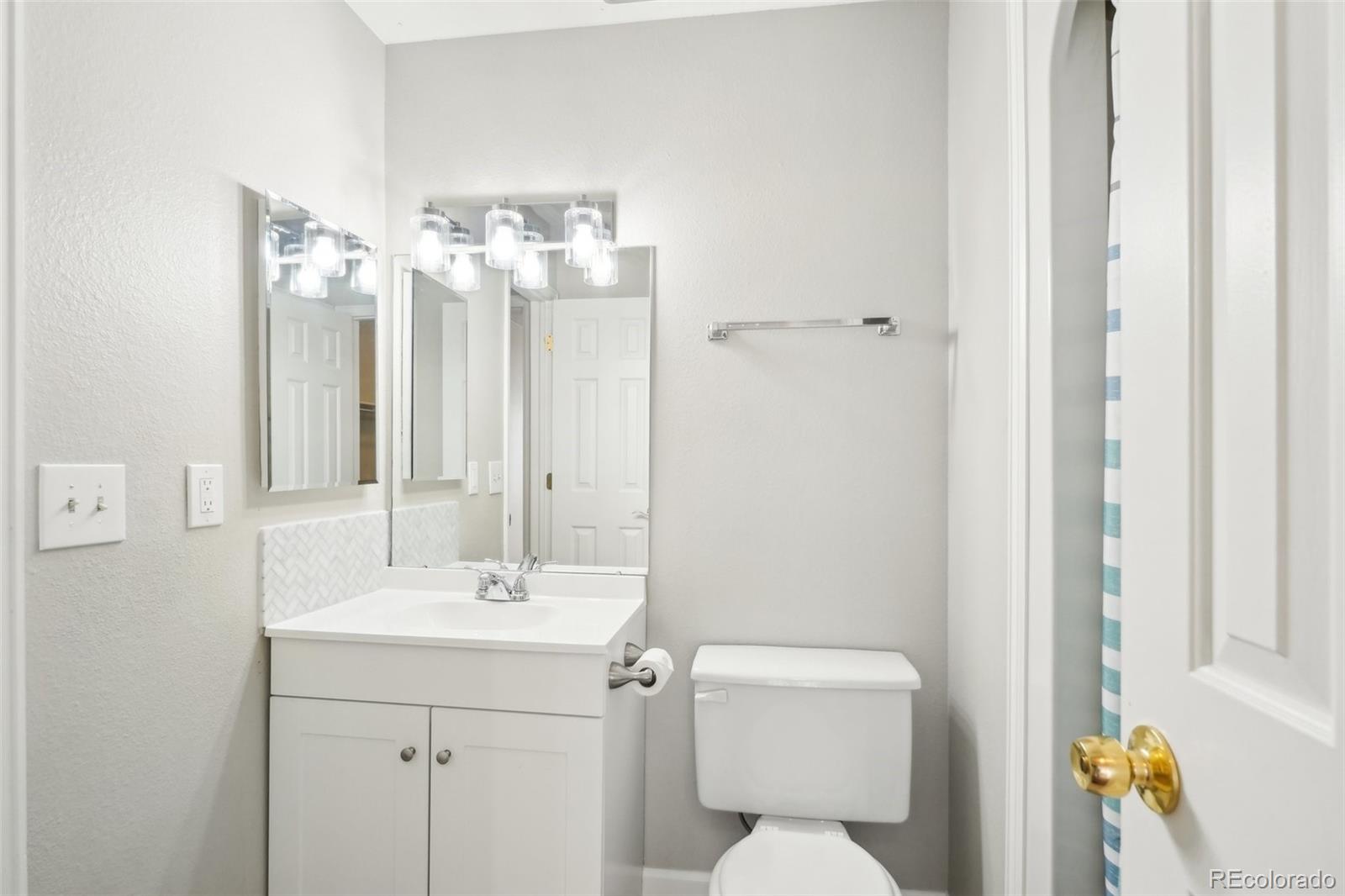 12675 Pacific Circle #C, Aurora, CO 80014, 2 Bedrooms Bedrooms, ,2 BathroomsBathrooms,Residential,For Sale,Pacific,REC6575299