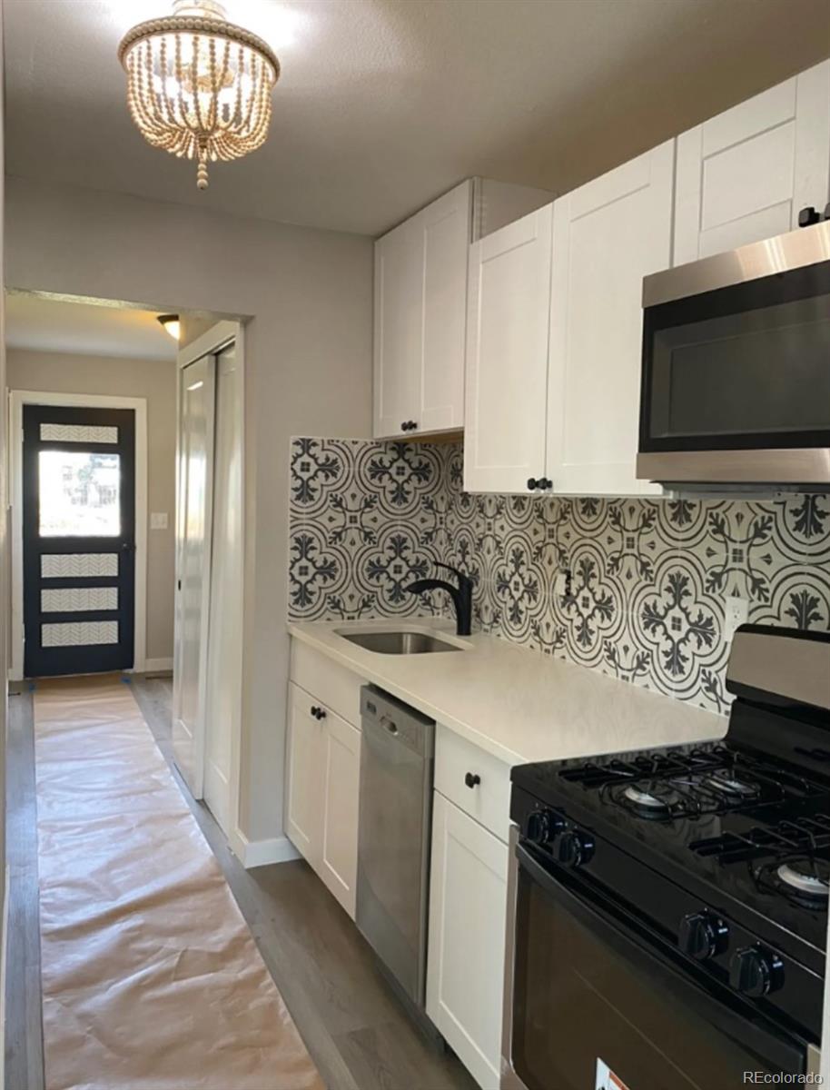 2045 Eaton Street #2045, Edgewater, CO 80214, 2 Bedrooms Bedrooms, ,1 BathroomBathrooms,Rental,For Rent,Eaton,REC4245718