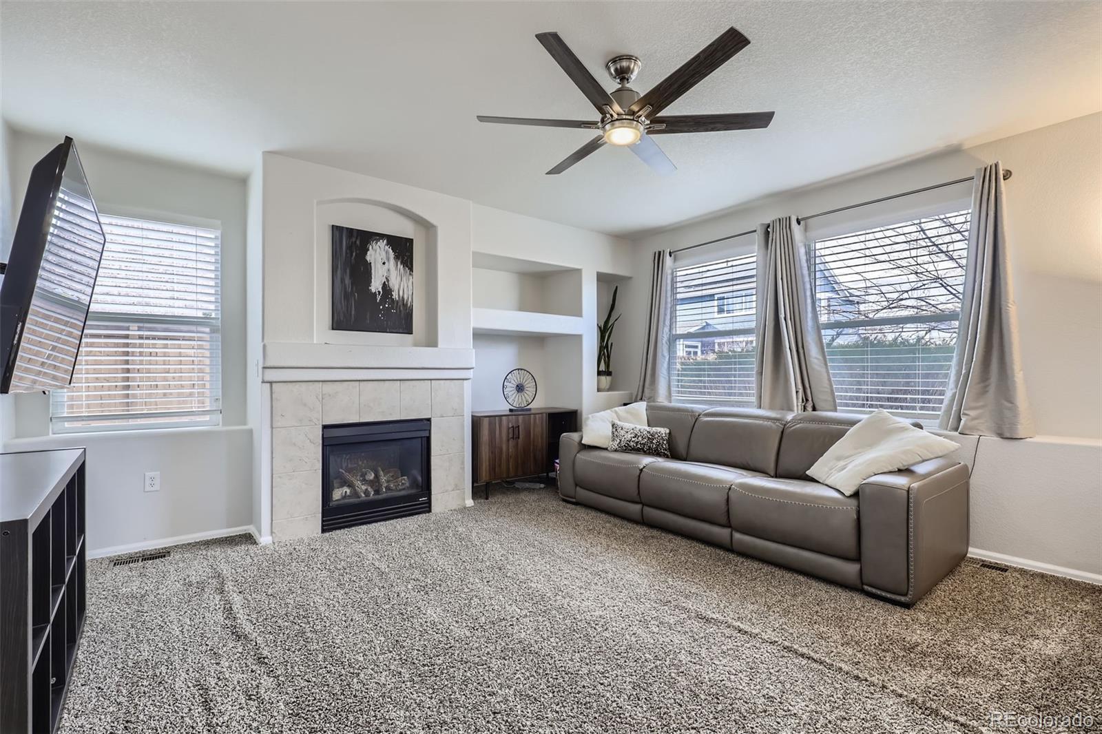 485 Kewaunee Way, Aurora, CO 80018, 4 Bedrooms Bedrooms, ,4 BathroomsBathrooms,Residential,For Sale,Kewaunee,REC6366459