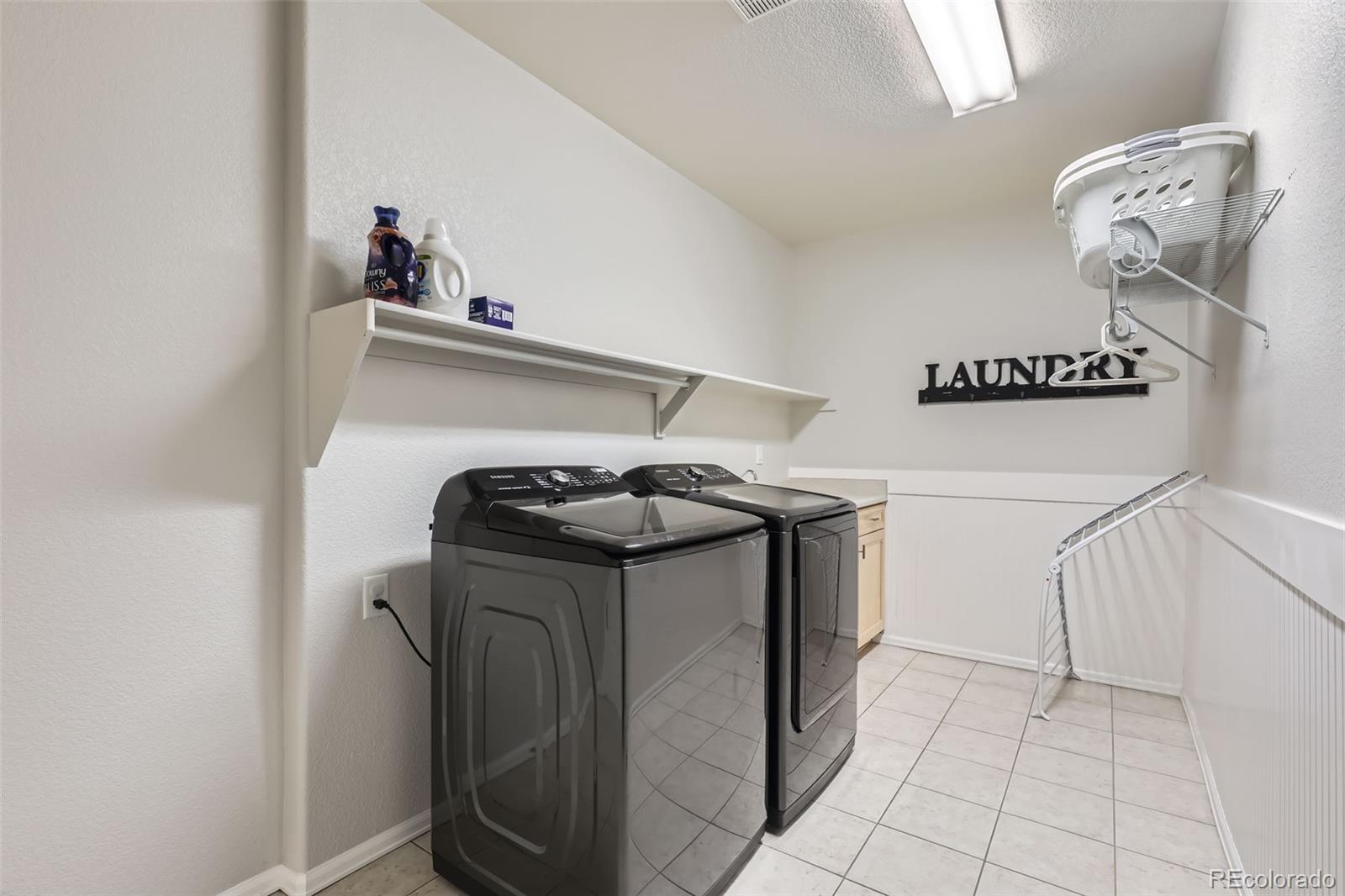 485 Kewaunee Way, Aurora, CO 80018, 4 Bedrooms Bedrooms, ,4 BathroomsBathrooms,Residential,For Sale,Kewaunee,REC6366459