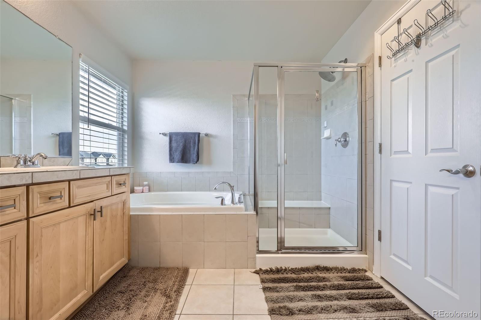 485 Kewaunee Way, Aurora, CO 80018, 4 Bedrooms Bedrooms, ,4 BathroomsBathrooms,Residential,For Sale,Kewaunee,REC6366459