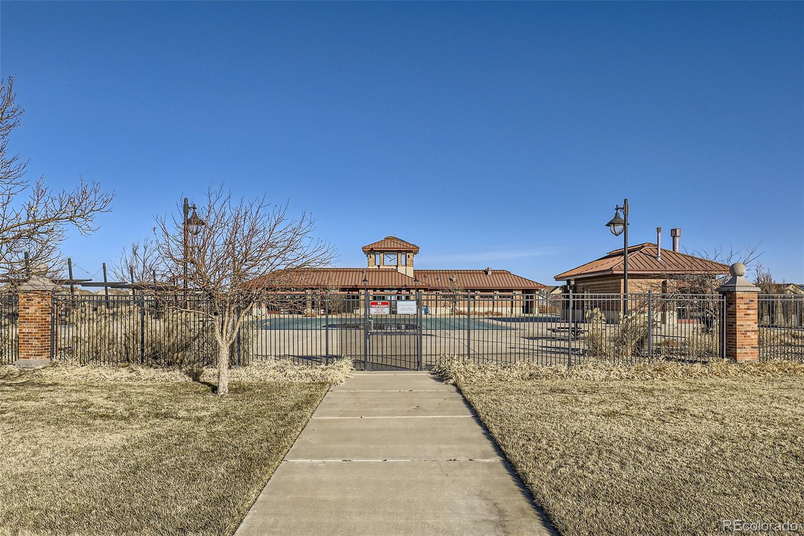 485 Kewaunee Way, Aurora, CO 80018, 4 Bedrooms Bedrooms, ,4 BathroomsBathrooms,Residential,For Sale,Kewaunee,REC6366459