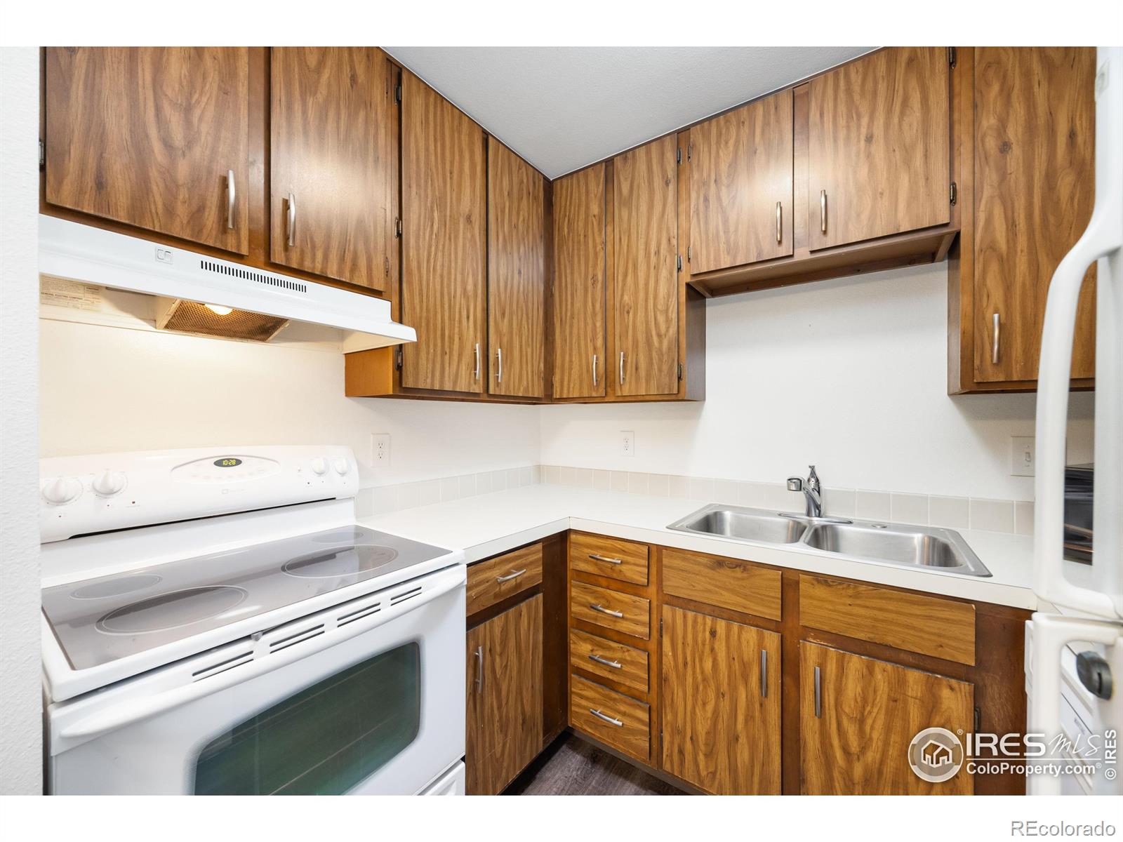 1024 E Swallow Road #B214, Fort Collins, CO 80525, 2 Bedrooms Bedrooms, ,1 BathroomBathrooms,Residential,For Sale,Swallow,RECIR1023758