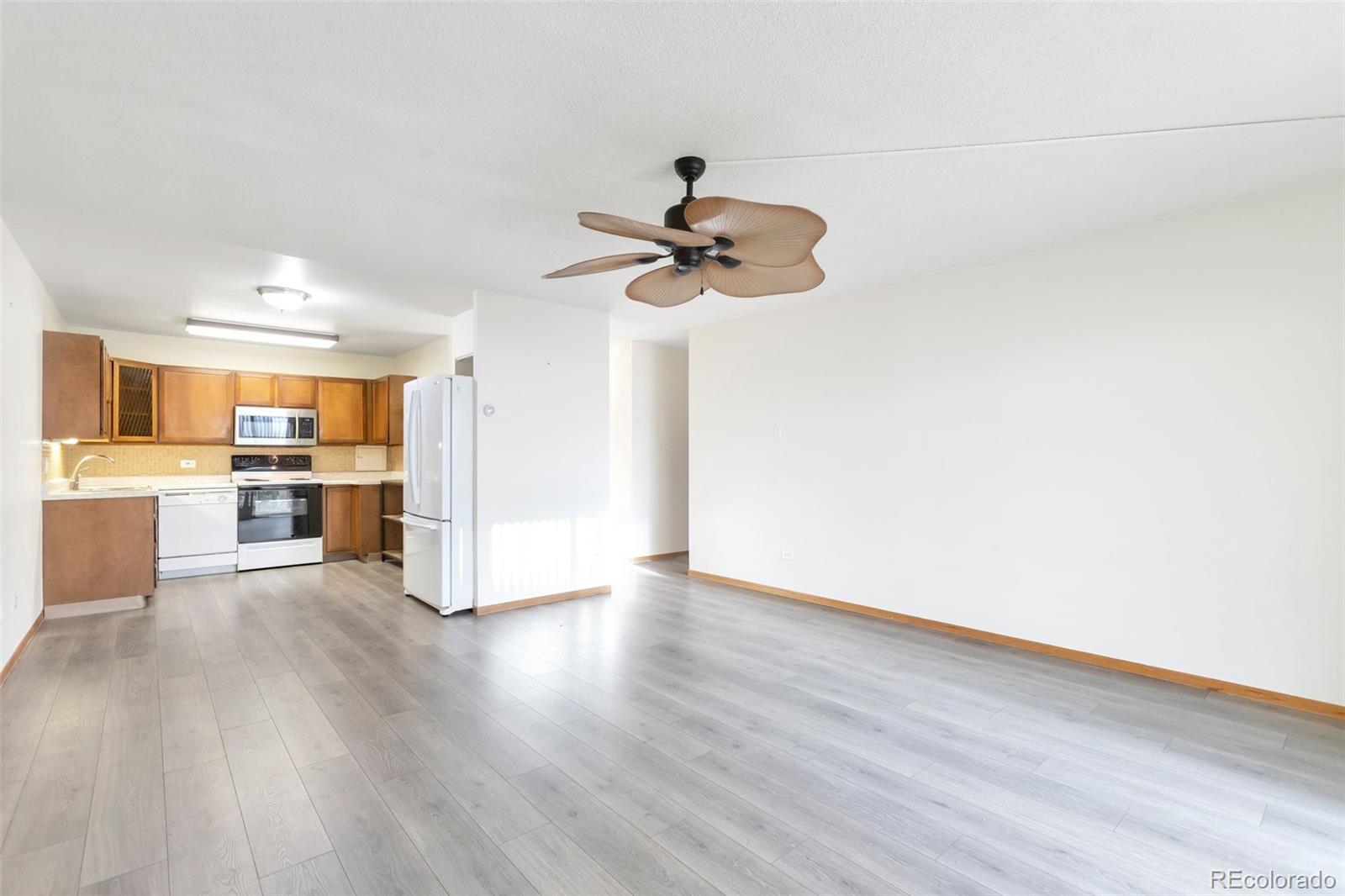 9150 Center Avenue #12B, Denver, CO 80247, 2 Bedrooms Bedrooms, ,1 BathroomBathrooms,Rental,For Rent,Windsor Gardens,Center,REC2799423