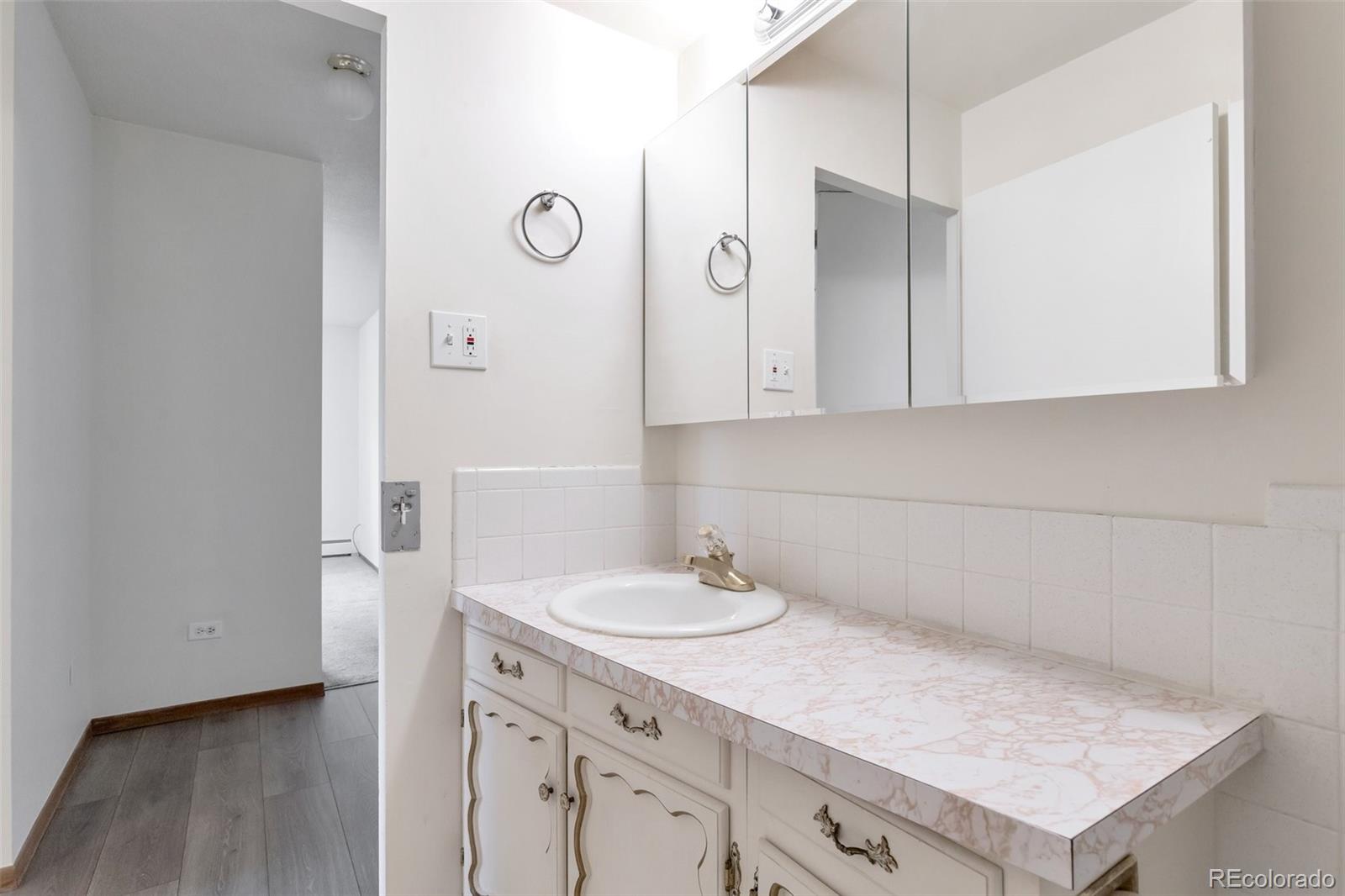 9150 Center Avenue #12B, Denver, CO 80247, 2 Bedrooms Bedrooms, ,1 BathroomBathrooms,Rental,For Rent,Windsor Gardens,Center,REC2799423