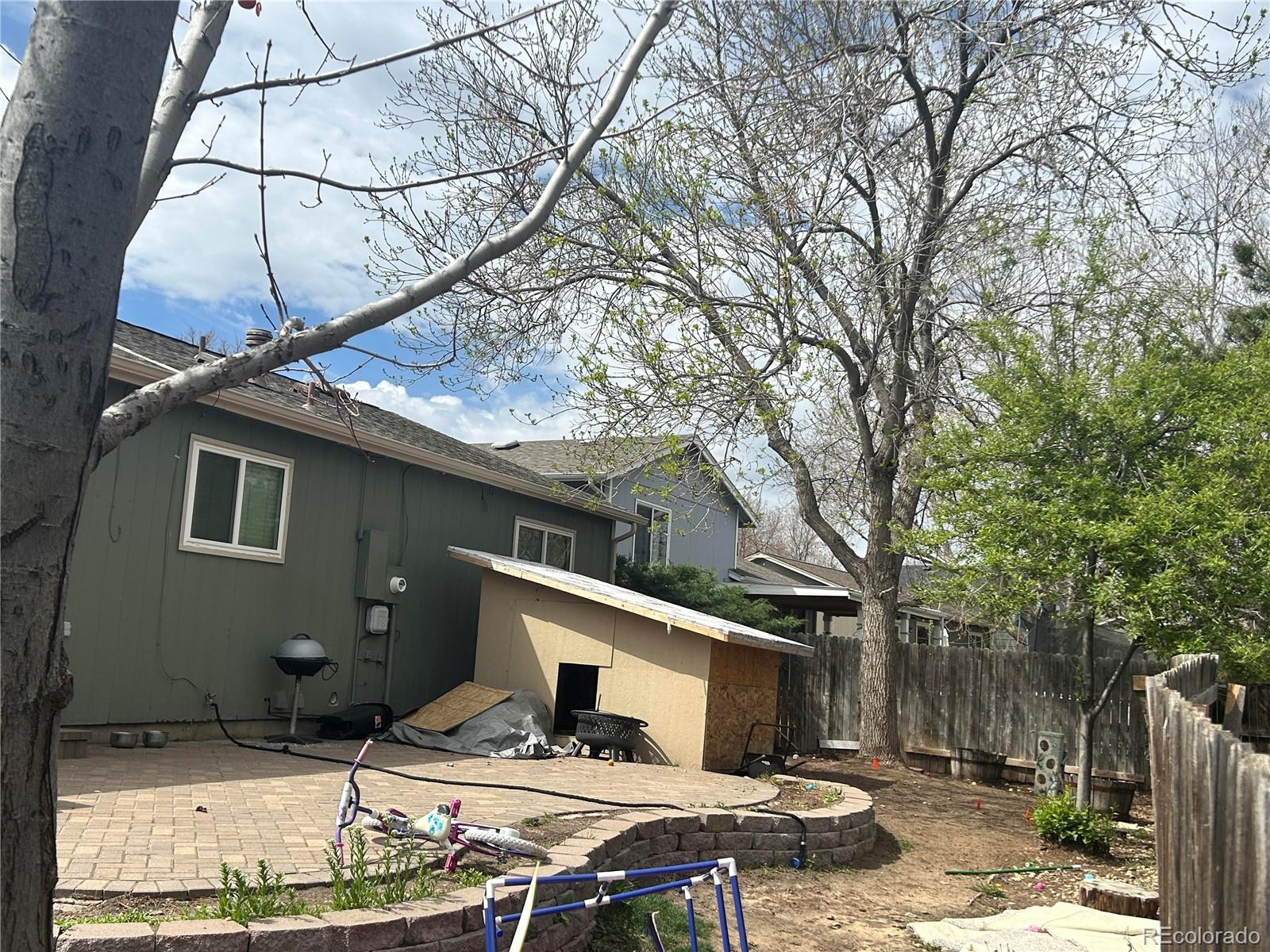 4105 Laredo Way, Aurora, CO 80013, 4 Bedrooms Bedrooms, ,3 BathroomsBathrooms,Residential,For Sale,Laredo,REC1876277