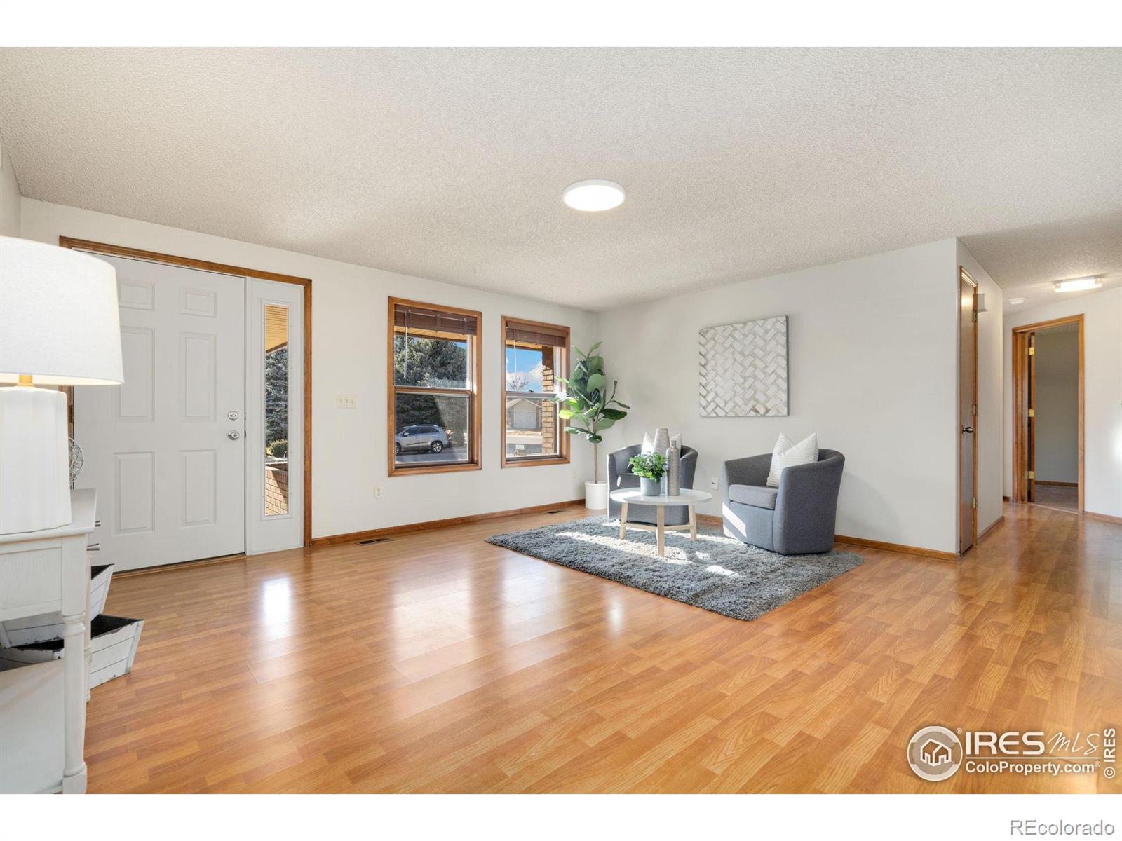 1029 Redbud Drive, Loveland, CO 80538, 3 Bedrooms Bedrooms, ,2 BathroomsBathrooms,Residential,For Sale,Redbud,RECIR1023902