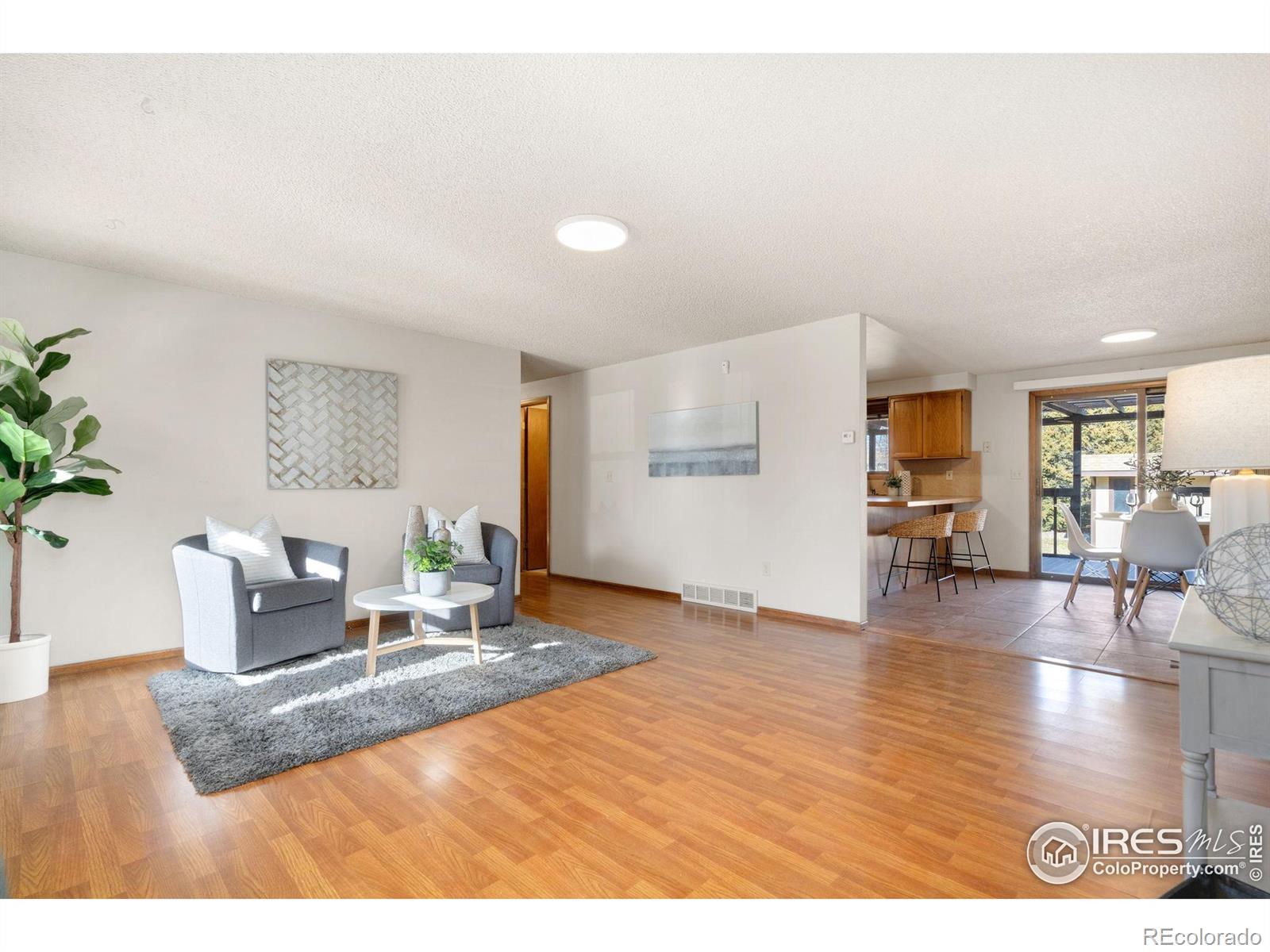 1029 Redbud Drive, Loveland, CO 80538, 3 Bedrooms Bedrooms, ,2 BathroomsBathrooms,Residential,For Sale,Redbud,RECIR1023902