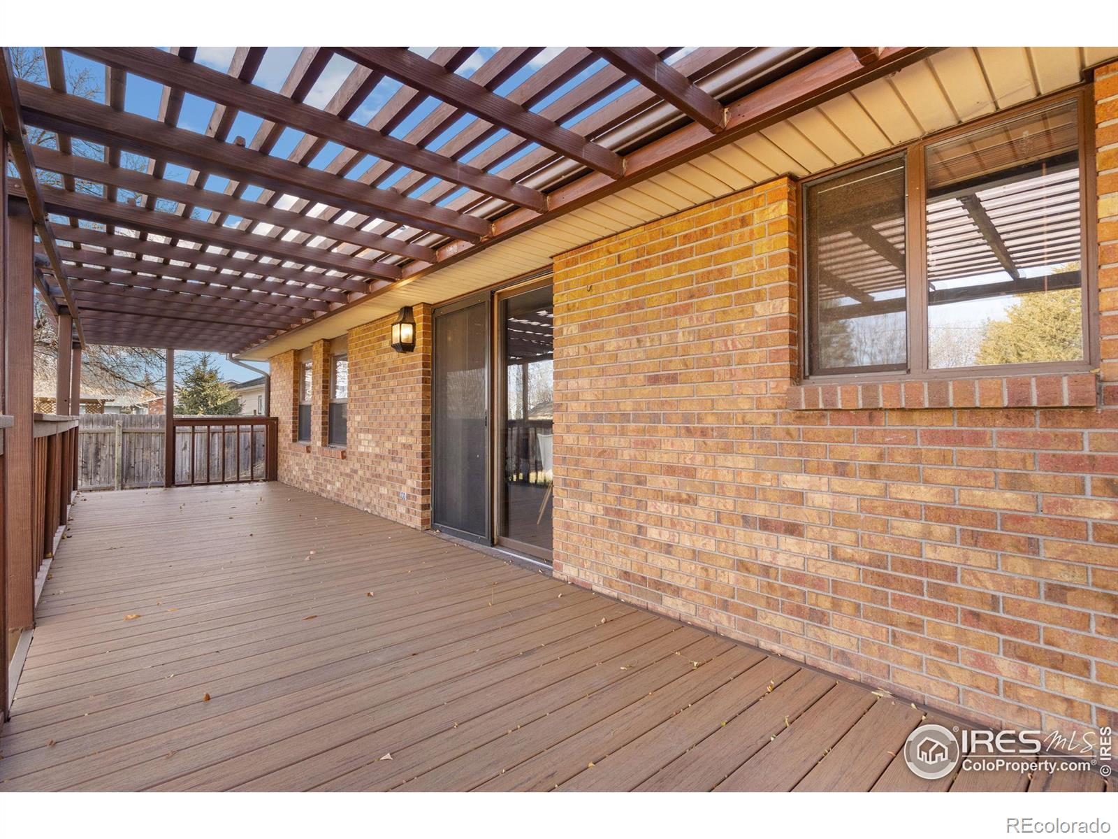 1029 Redbud Drive, Loveland, CO 80538, 3 Bedrooms Bedrooms, ,2 BathroomsBathrooms,Residential,For Sale,Redbud,RECIR1023902