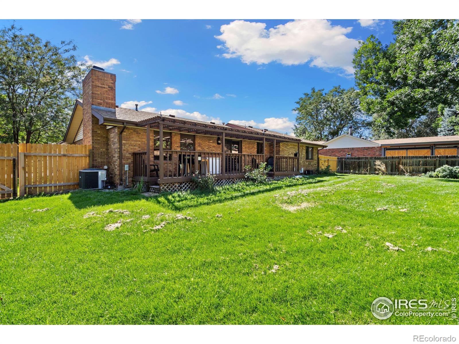1029 Redbud Drive, Loveland, CO 80538, 3 Bedrooms Bedrooms, ,2 BathroomsBathrooms,Residential,For Sale,Redbud,RECIR1023902