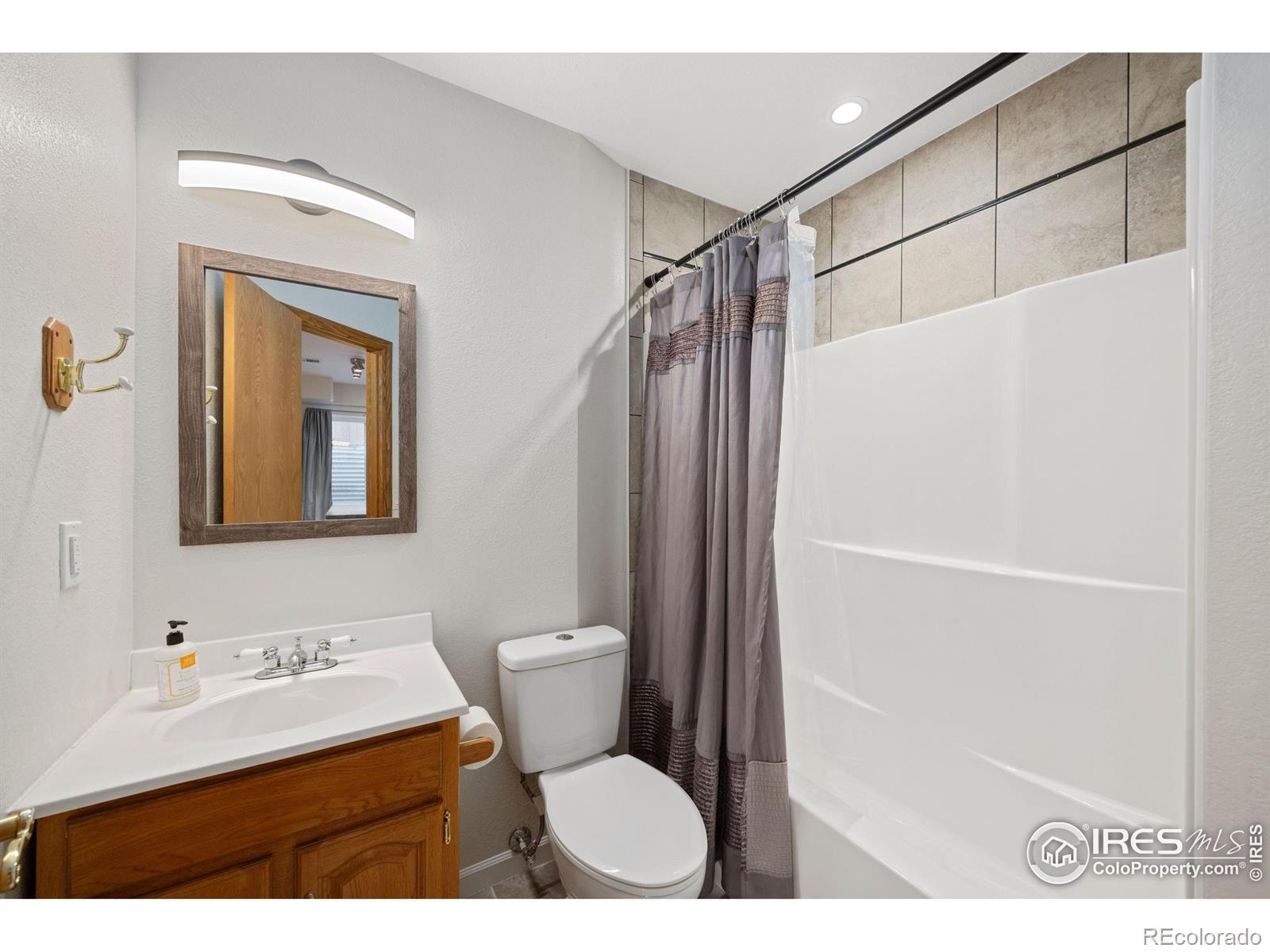 705 Cornerstone Drive, Windsor, CO 80550, 6 Bedrooms Bedrooms, ,5 BathroomsBathrooms,Residential,For Sale,Cornerstone,RECIR1023827