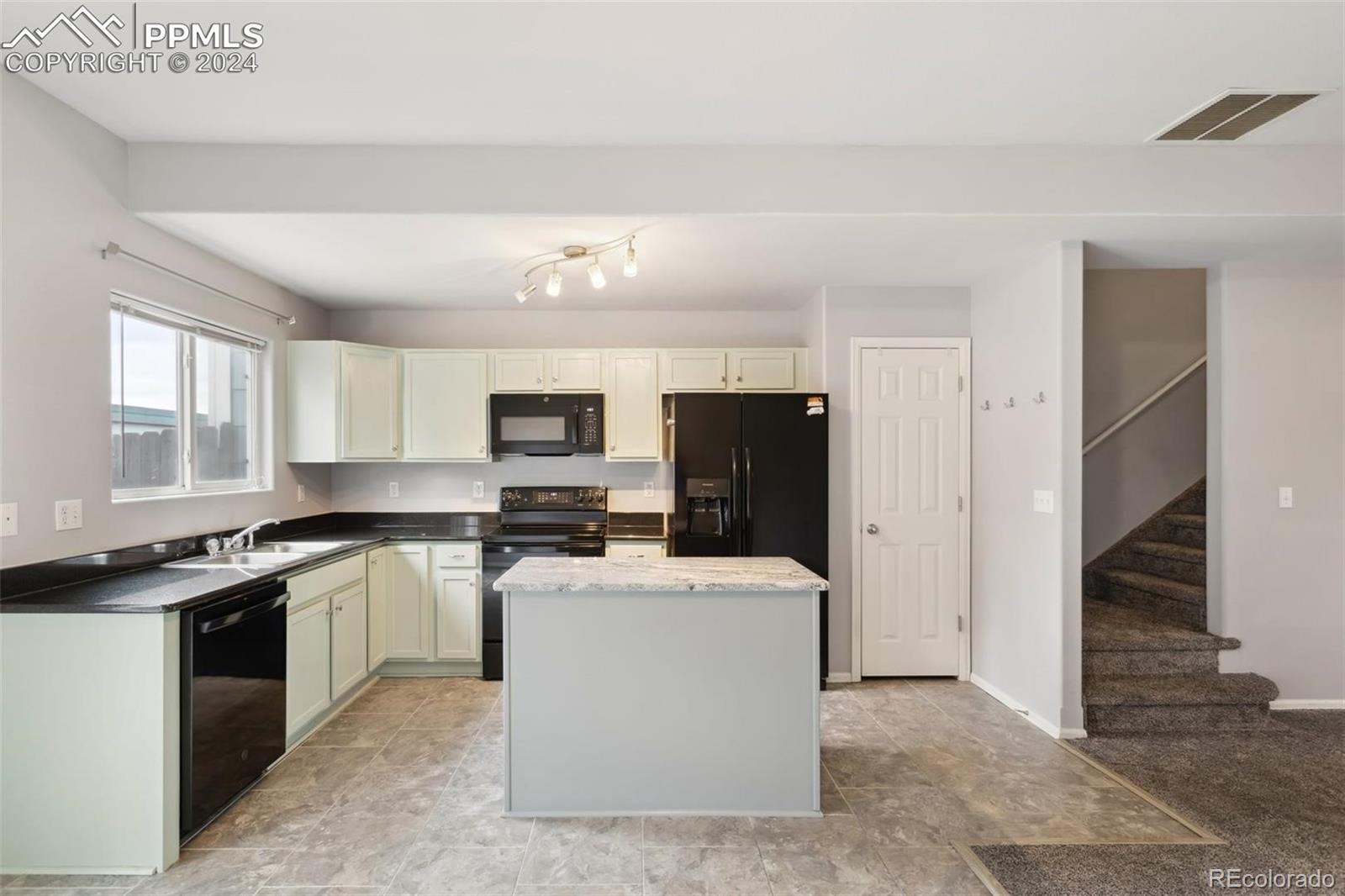 Restricted Address, Colorado Springs, CO 80916, 2 Bedrooms Bedrooms, ,3 BathroomsBathrooms,Residential,For Sale,Hailey Glenn,REC5216857
