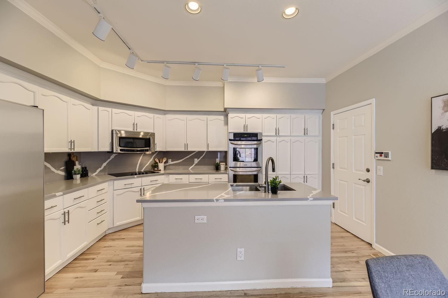 9833 Greensview Circle, Lone Tree, CO 80124, 3 Bedrooms Bedrooms, ,4 BathroomsBathrooms,Residential,For Sale,Greensview,REC5302303