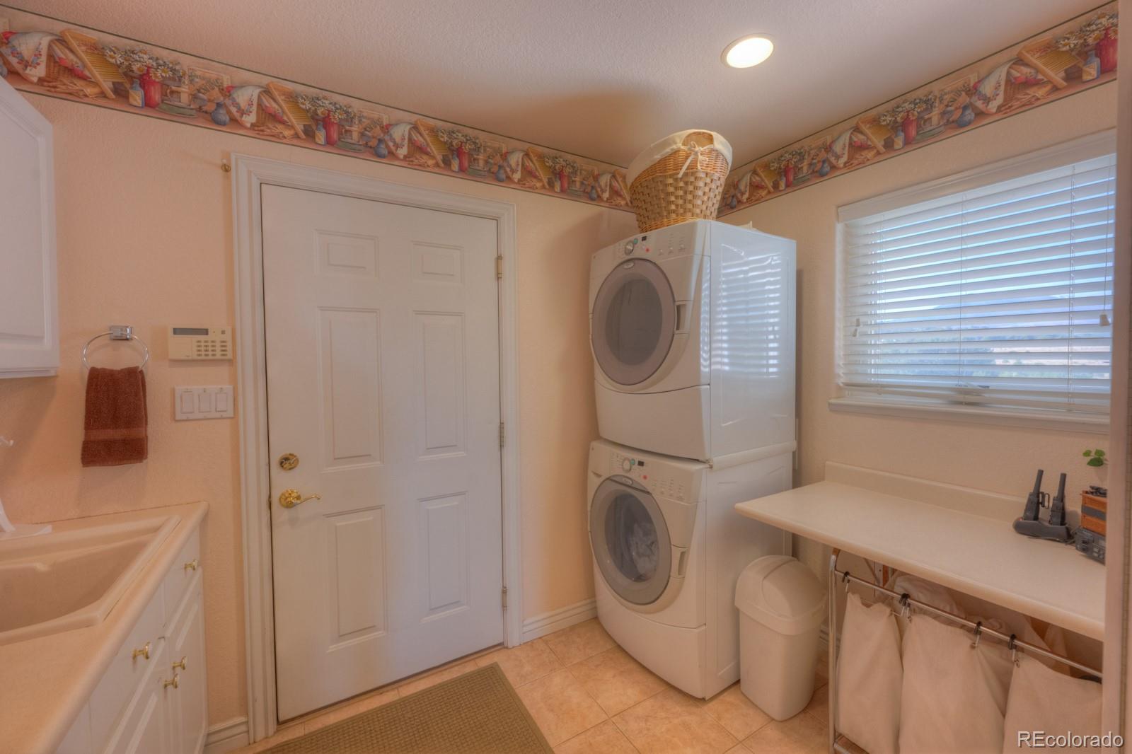 841 County Road 530, Walsenburg, CO 81089, 4 Bedrooms Bedrooms, ,3 BathroomsBathrooms,Residential,For Sale,County Road 530,REC4748672