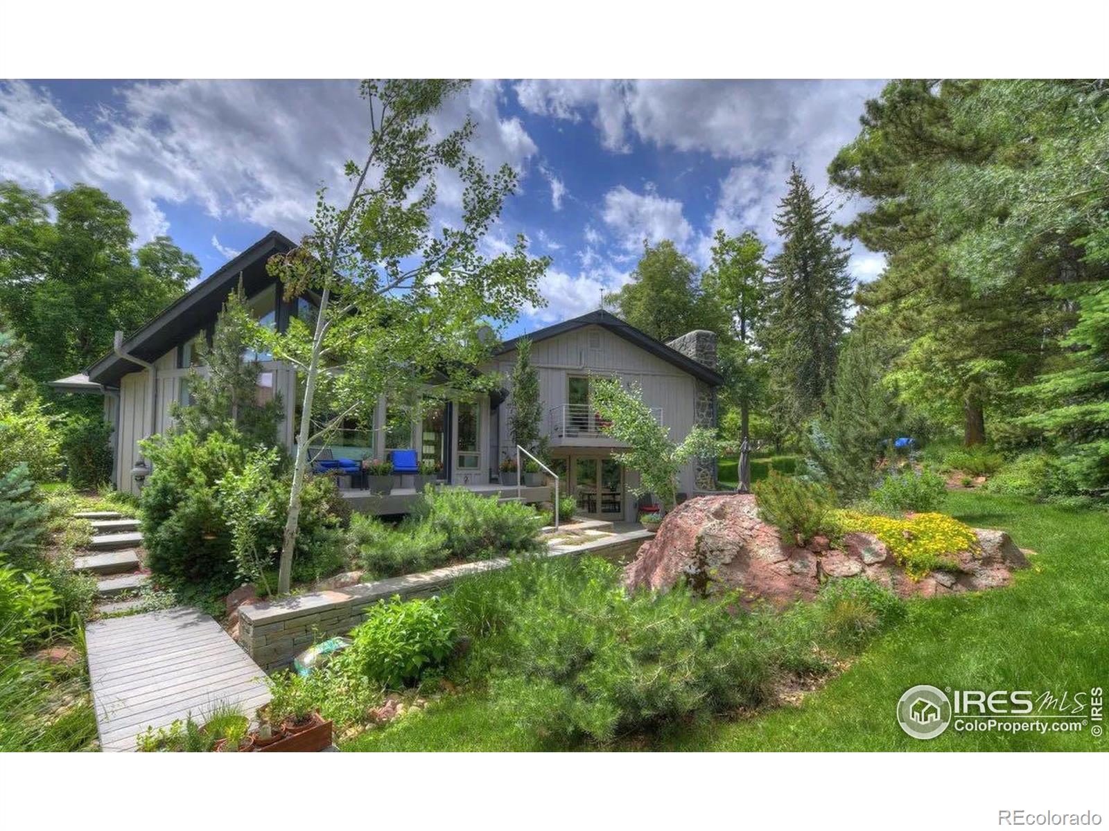 2560 Briarwood Drive, Boulder, CO 80305, 4 Bedrooms Bedrooms, ,4 BathroomsBathrooms,Residential,For Sale,Briarwood,RECIR1023868