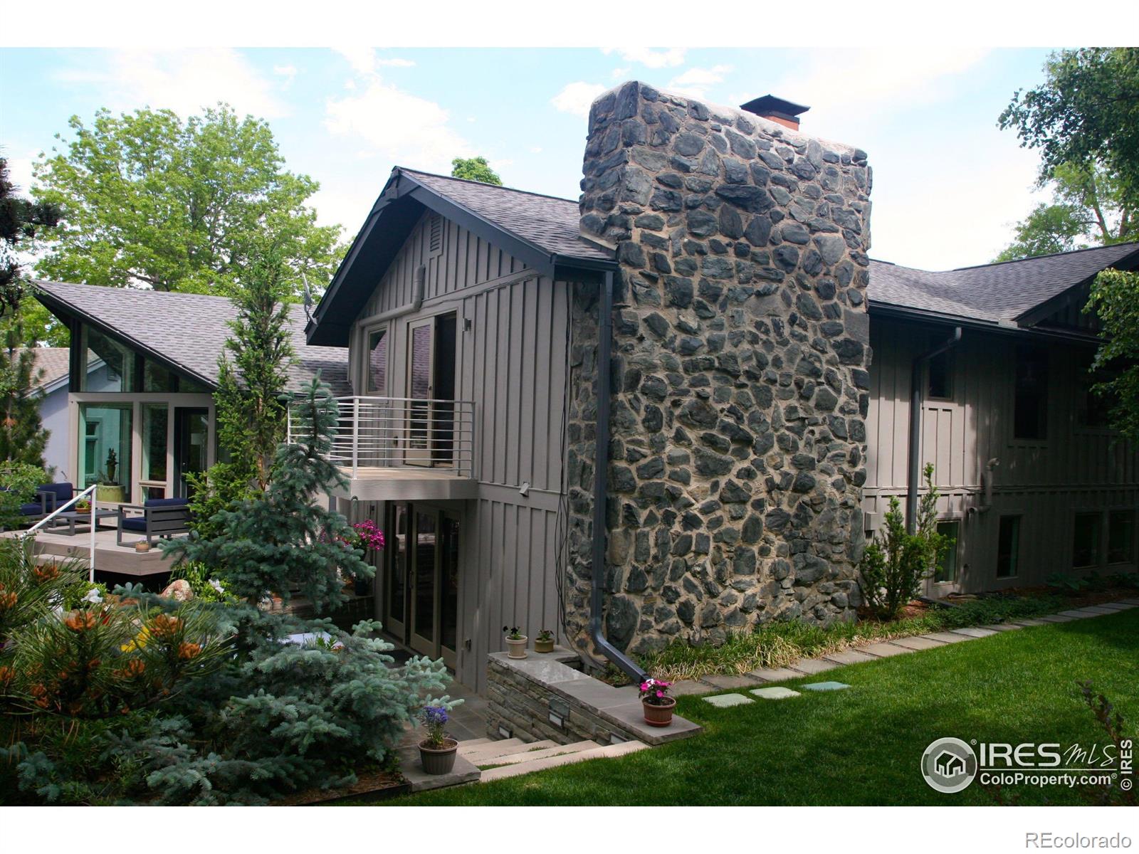 2560 Briarwood Drive, Boulder, CO 80305, 4 Bedrooms Bedrooms, ,4 BathroomsBathrooms,Residential,For Sale,Briarwood,RECIR1023868