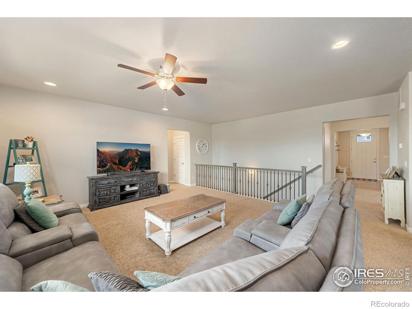 5345 Clarence Drive, Windsor, CO 80550, 5 Bedrooms Bedrooms, ,4 BathroomsBathrooms,Residential,For Sale,Clarence,RECIR1023853