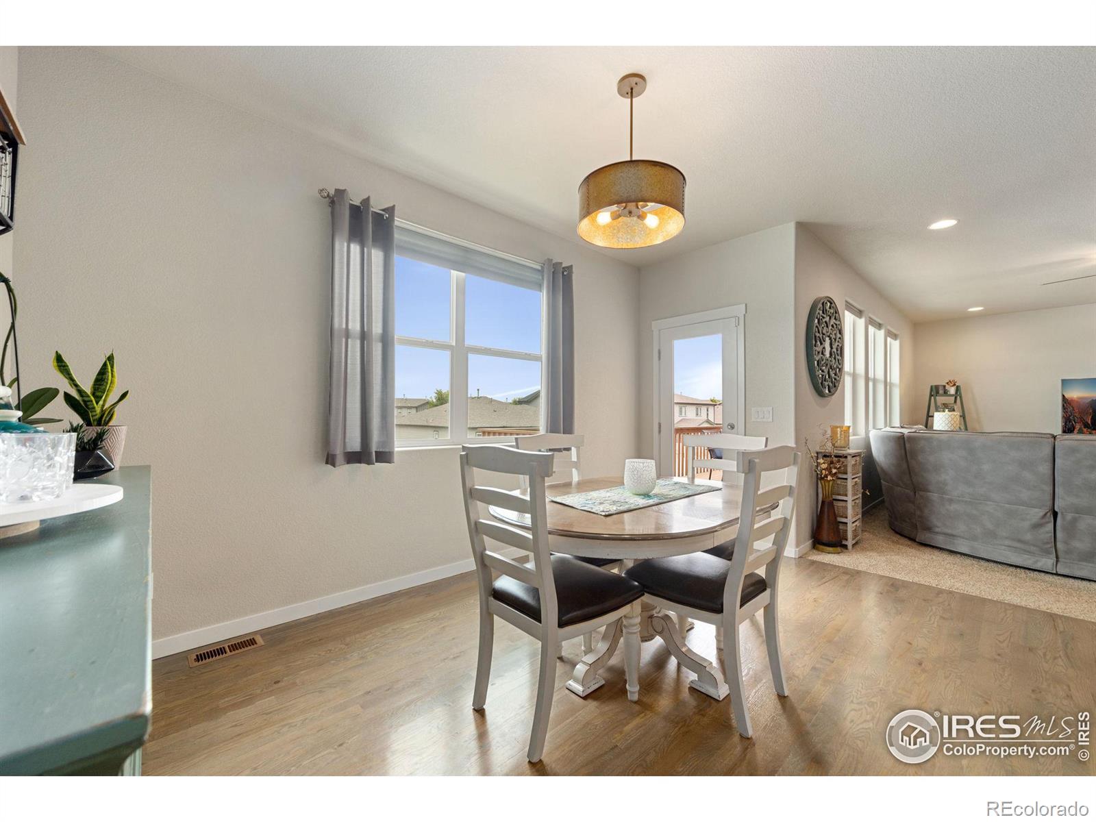 5345 Clarence Drive, Windsor, CO 80550, 5 Bedrooms Bedrooms, ,4 BathroomsBathrooms,Residential,For Sale,Clarence,RECIR1023853