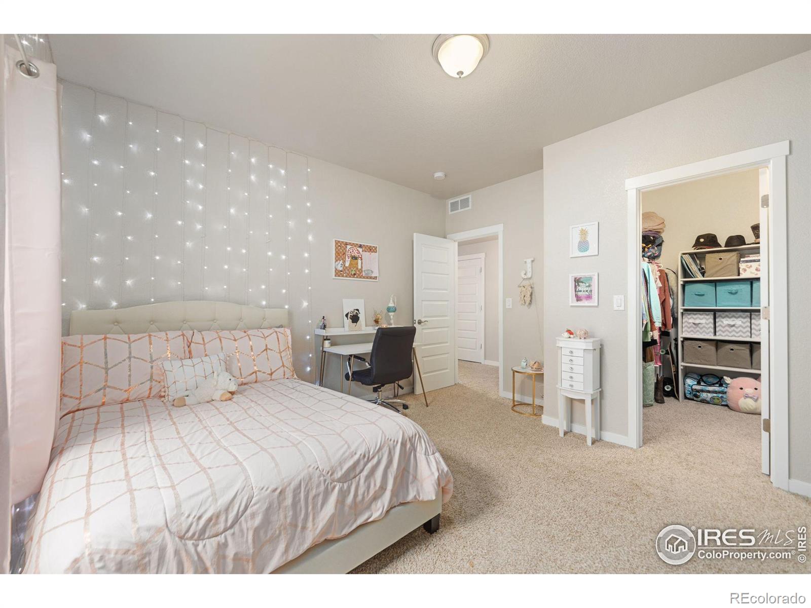 5345 Clarence Drive, Windsor, CO 80550, 5 Bedrooms Bedrooms, ,4 BathroomsBathrooms,Residential,For Sale,Clarence,RECIR1023853