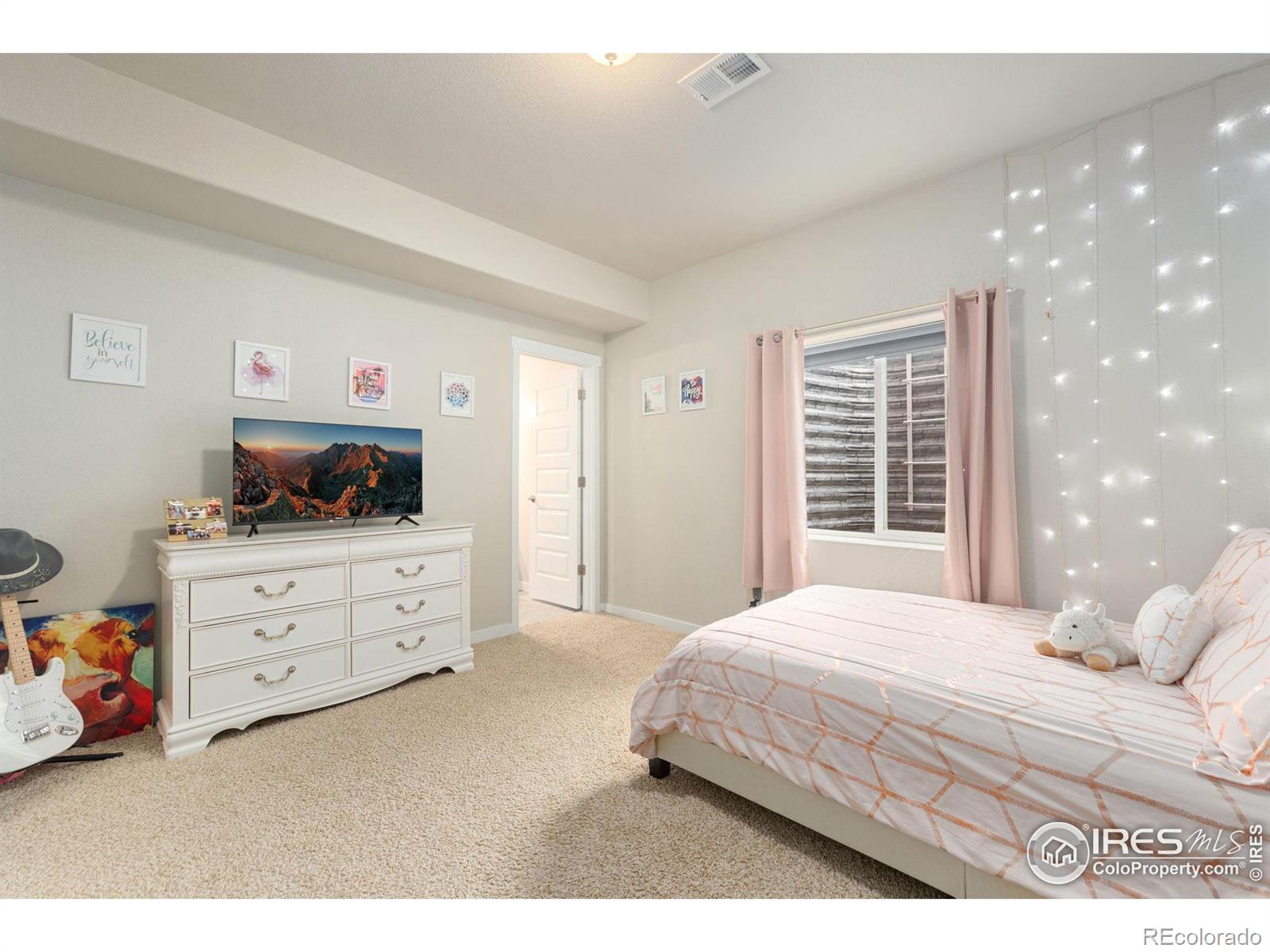 5345 Clarence Drive, Windsor, CO 80550, 5 Bedrooms Bedrooms, ,4 BathroomsBathrooms,Residential,For Sale,Clarence,RECIR1023853