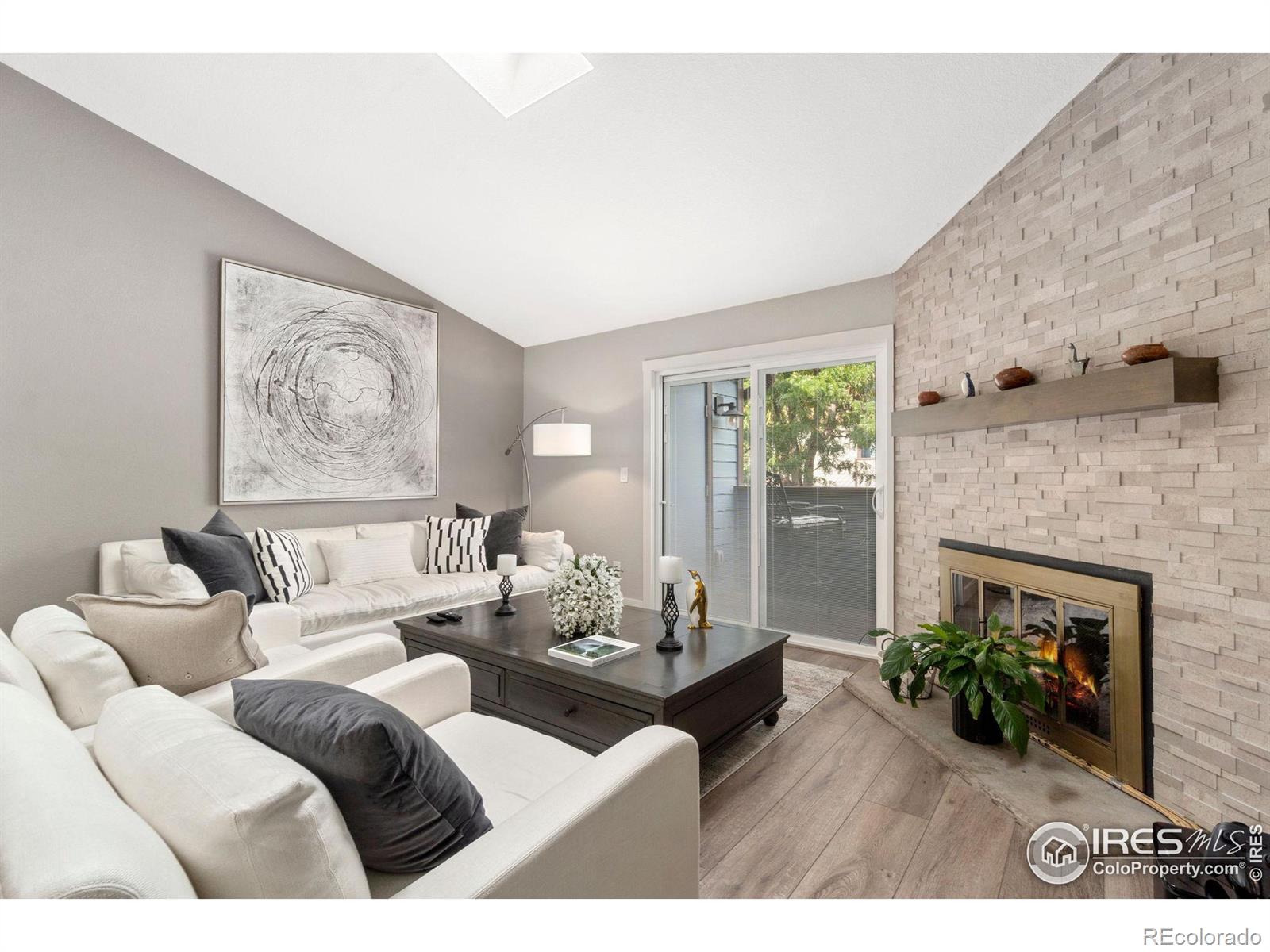 12033 Harvard Avenue #208, Aurora, CO 80014, 2 Bedrooms Bedrooms, ,2 BathroomsBathrooms,Residential,For Sale,Harvard,RECIR1023811