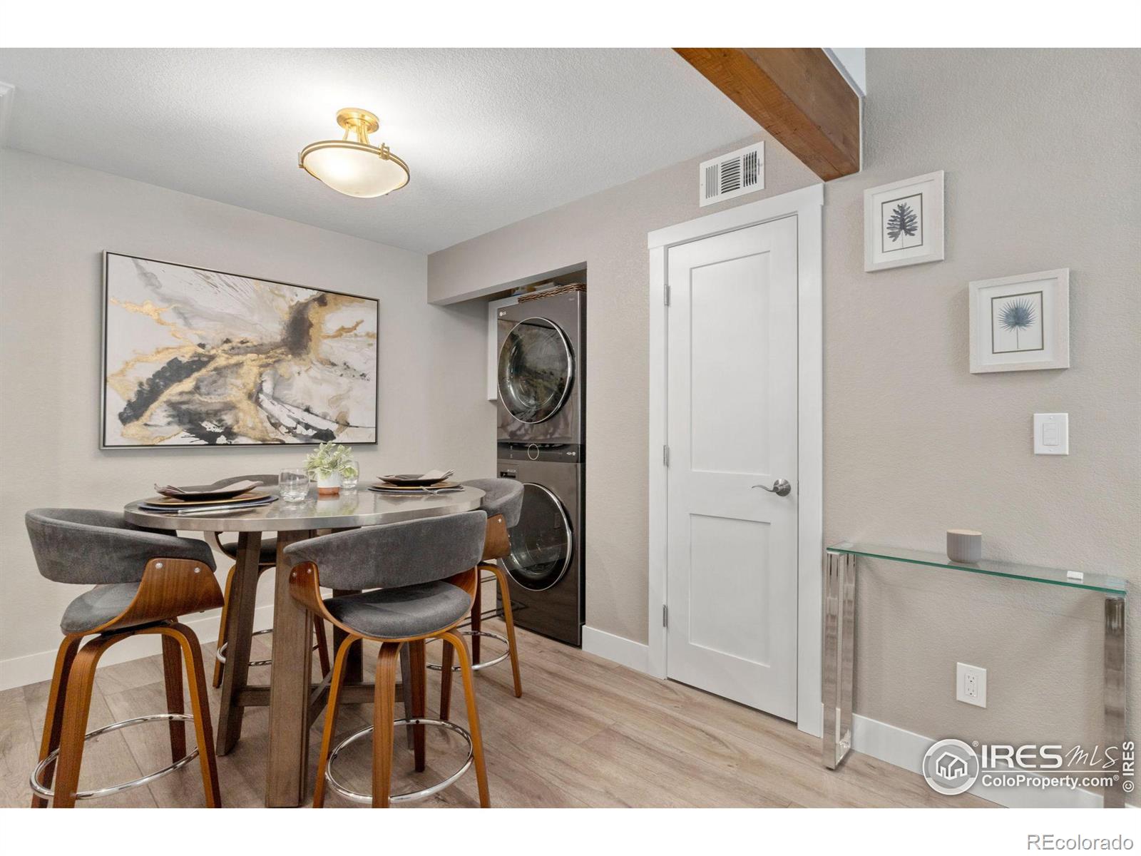 12033 Harvard Avenue #208, Aurora, CO 80014, 2 Bedrooms Bedrooms, ,2 BathroomsBathrooms,Residential,For Sale,Harvard,RECIR1023811