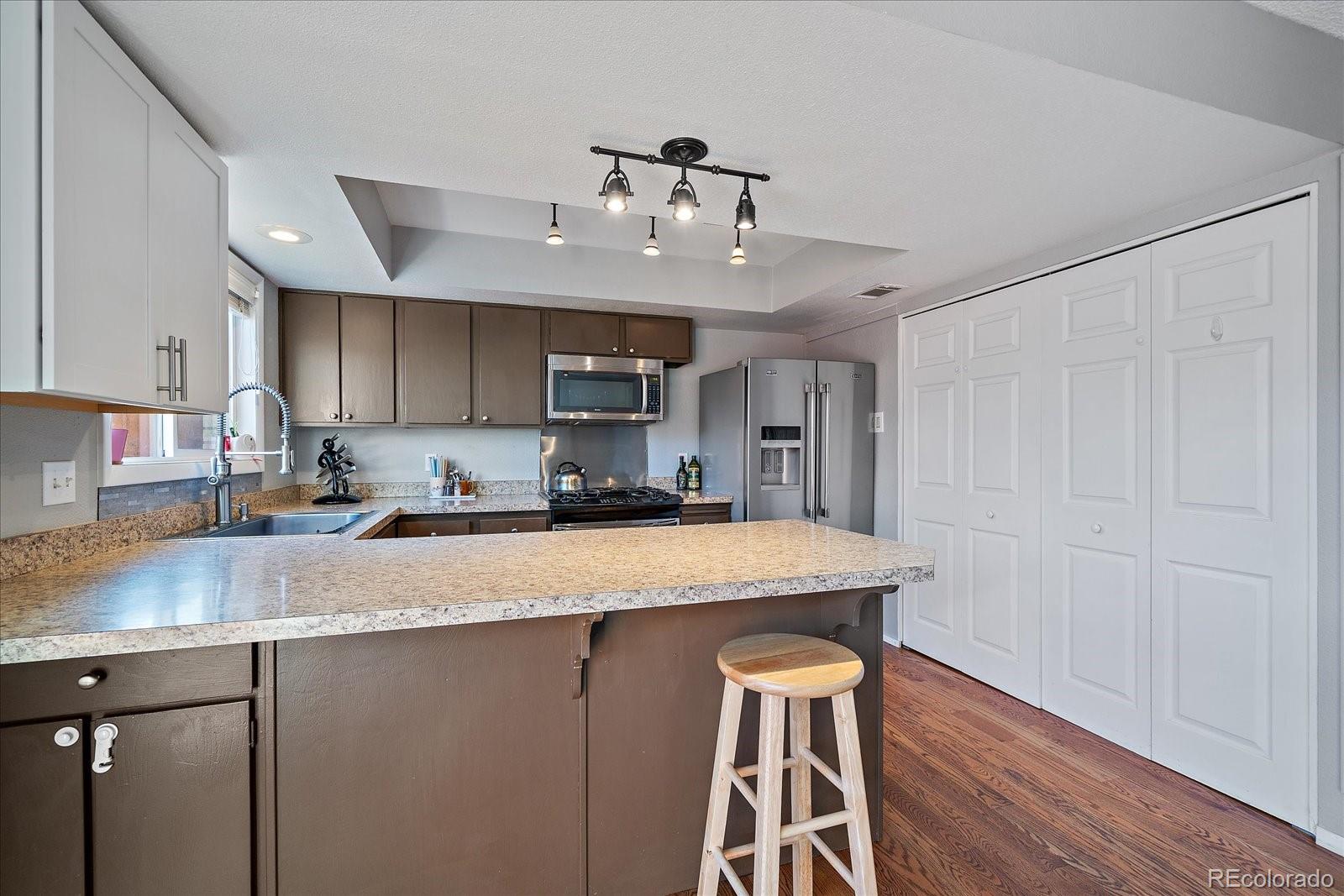 534 Xenon Court, Lakewood, CO 80228, 3 Bedrooms Bedrooms, ,2 BathroomsBathrooms,Residential,For Sale,Green Mountain Townhouses,Xenon,REC9733462