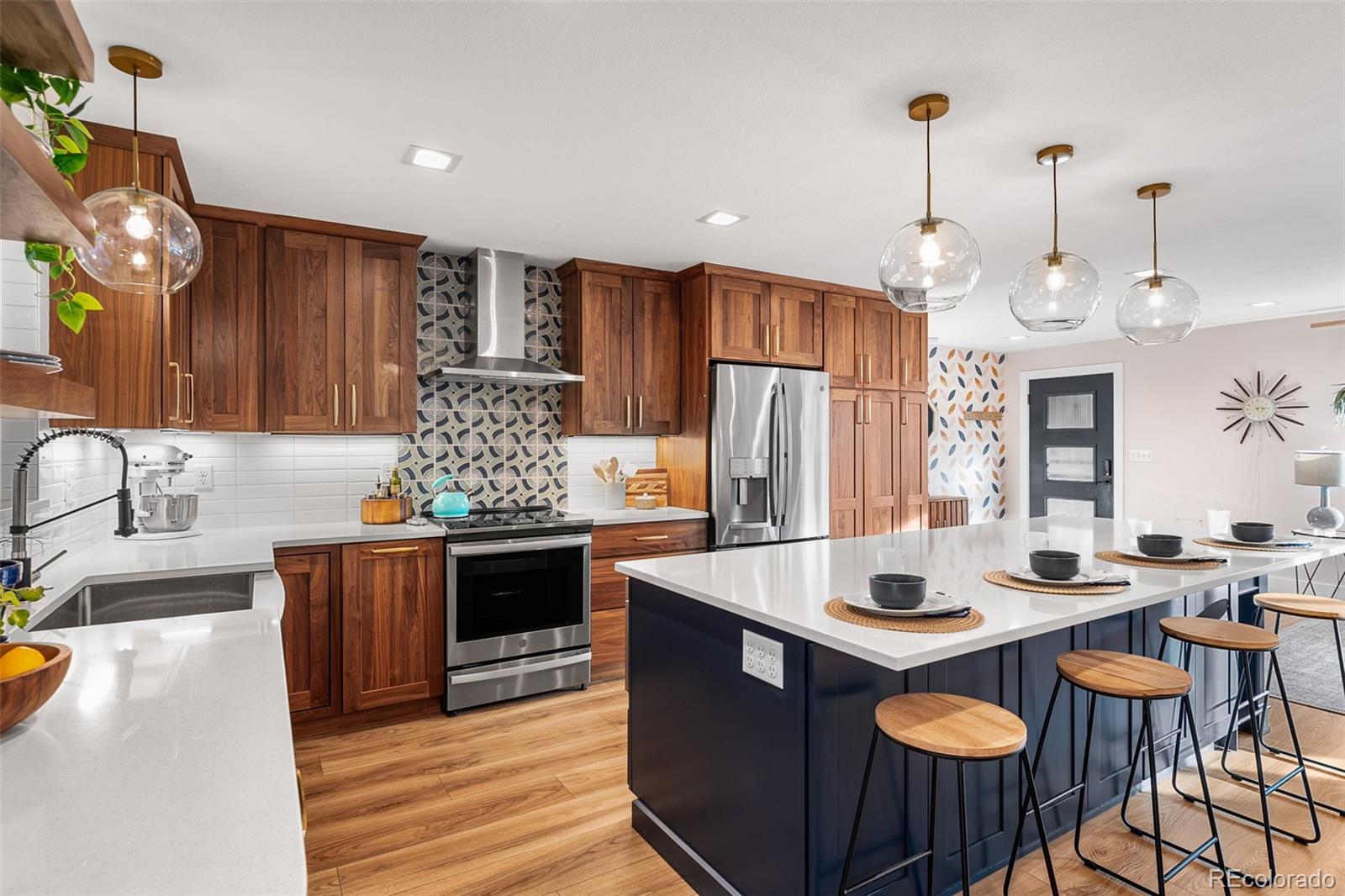 6761 36th Place, Wheat Ridge, CO 80033, 5 Bedrooms Bedrooms, ,3 BathroomsBathrooms,Residential,For Sale,36th,REC2550580