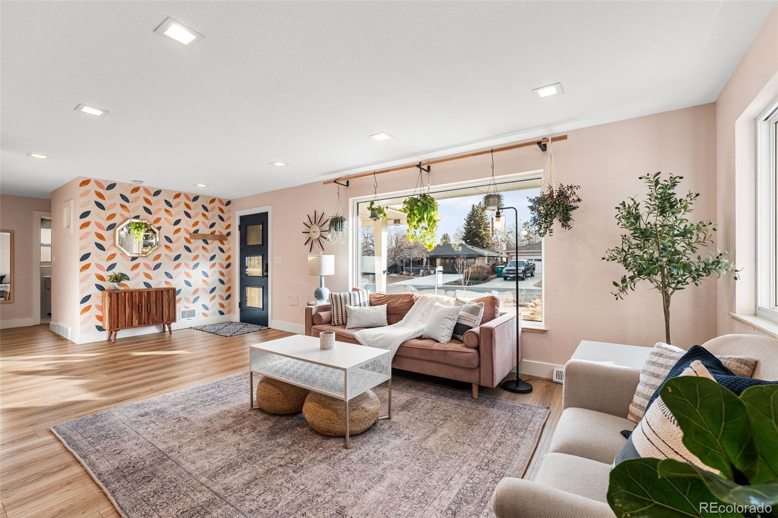 6761 36th Place, Wheat Ridge, CO 80033, 5 Bedrooms Bedrooms, ,3 BathroomsBathrooms,Residential,For Sale,36th,REC2550580