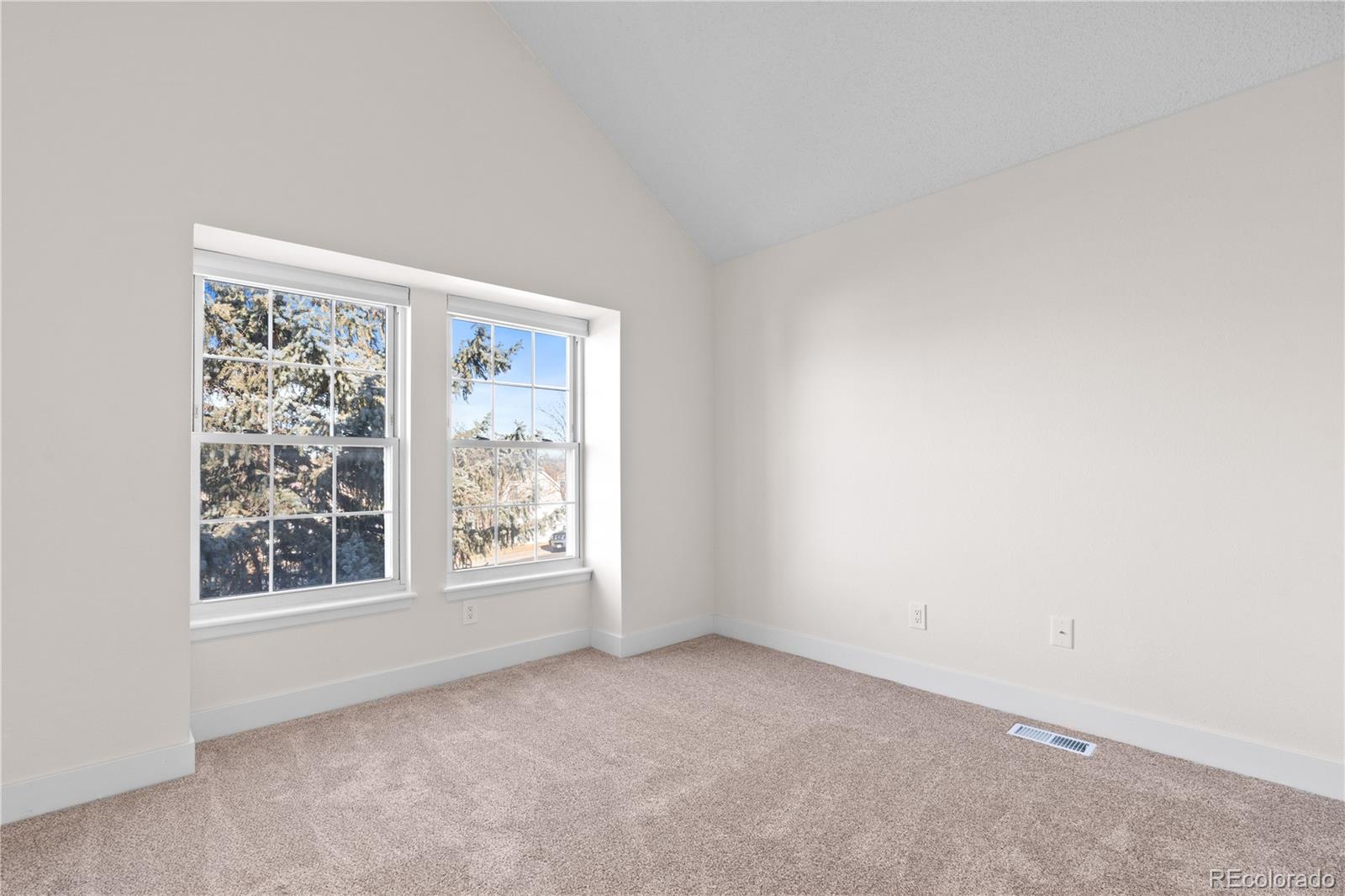 13750 W 65th Avenue, Arvada, CO 80004, 3 Bedrooms Bedrooms, ,2 BathroomsBathrooms,Residential,For Sale,65th,REC7739985