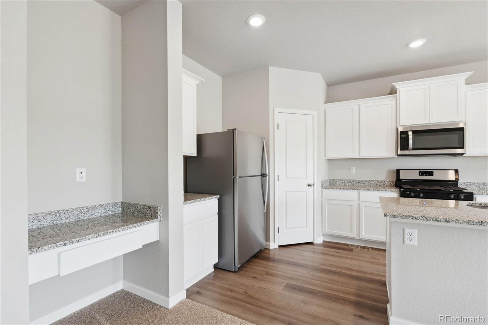 1055 Long Meadows Street, Severance, CO 80550, 3 Bedrooms Bedrooms, ,2 BathroomsBathrooms,Residential,For Sale,Long Meadows,REC7668700