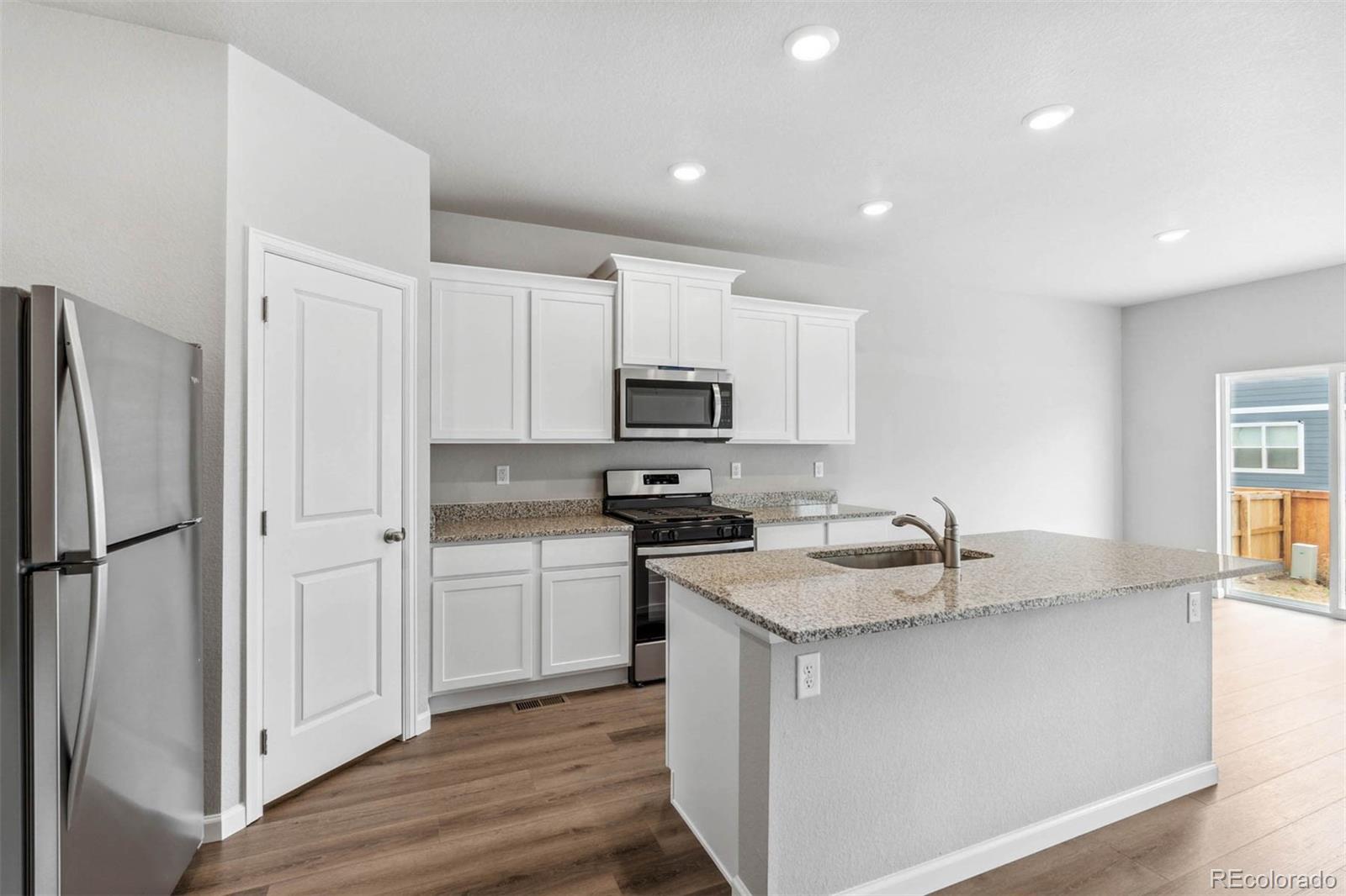 1055 Long Meadows Street, Severance, CO 80550, 3 Bedrooms Bedrooms, ,2 BathroomsBathrooms,Residential,For Sale,Long Meadows,REC7668700