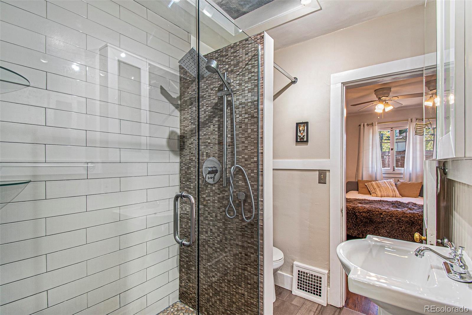 430 Downing Street, Denver, CO 80218, 2 Bedrooms Bedrooms, ,1 BathroomBathrooms,Rental,For Rent,Downing,REC6893056