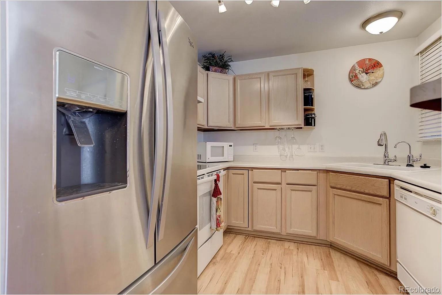 10784 63rd Place #302, Arvada, CO 80004, 2 Bedrooms Bedrooms, ,2 BathroomsBathrooms,Rental,For Rent,63rd,REC2343553
